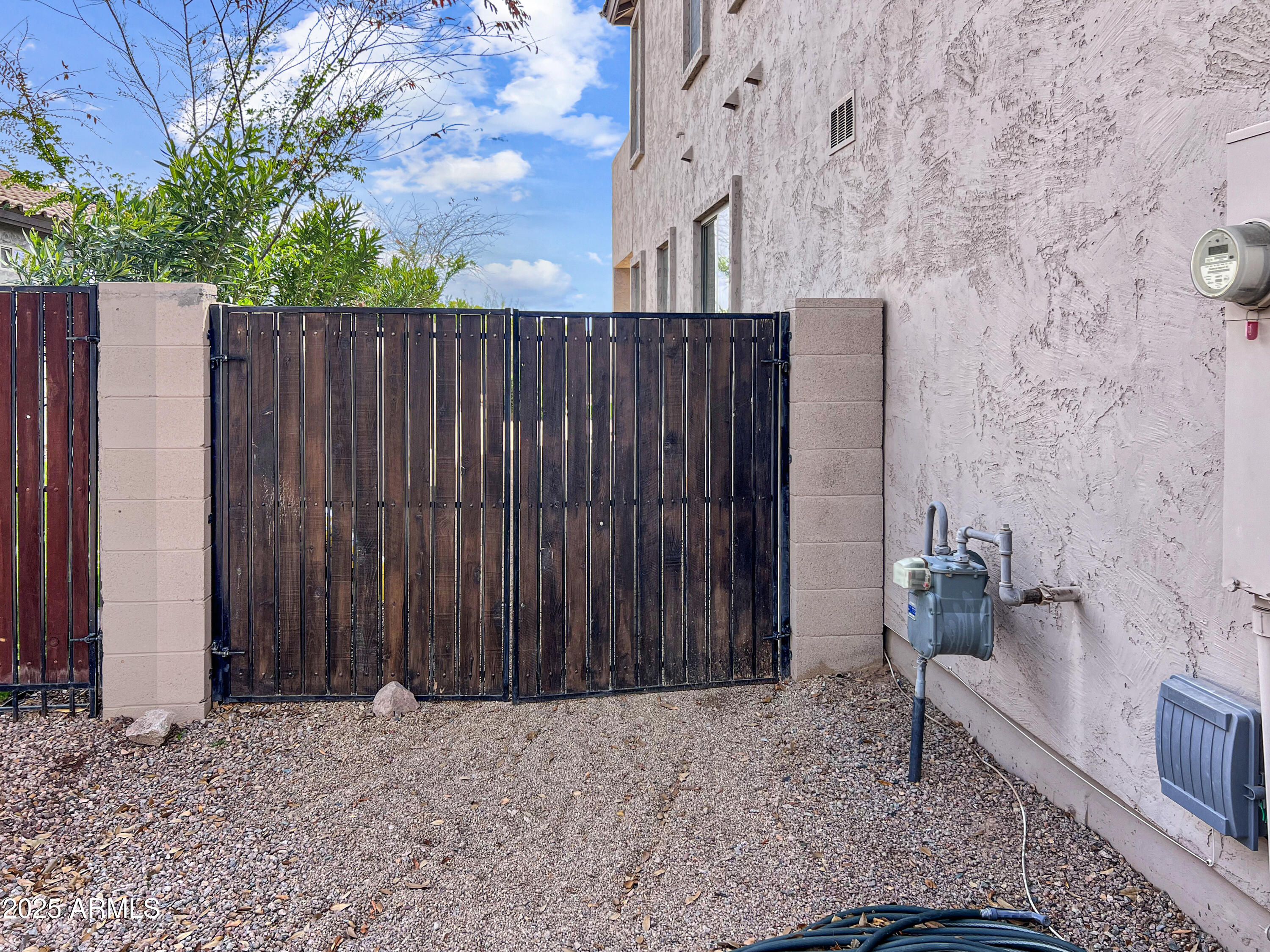 45717 W RANCH Road