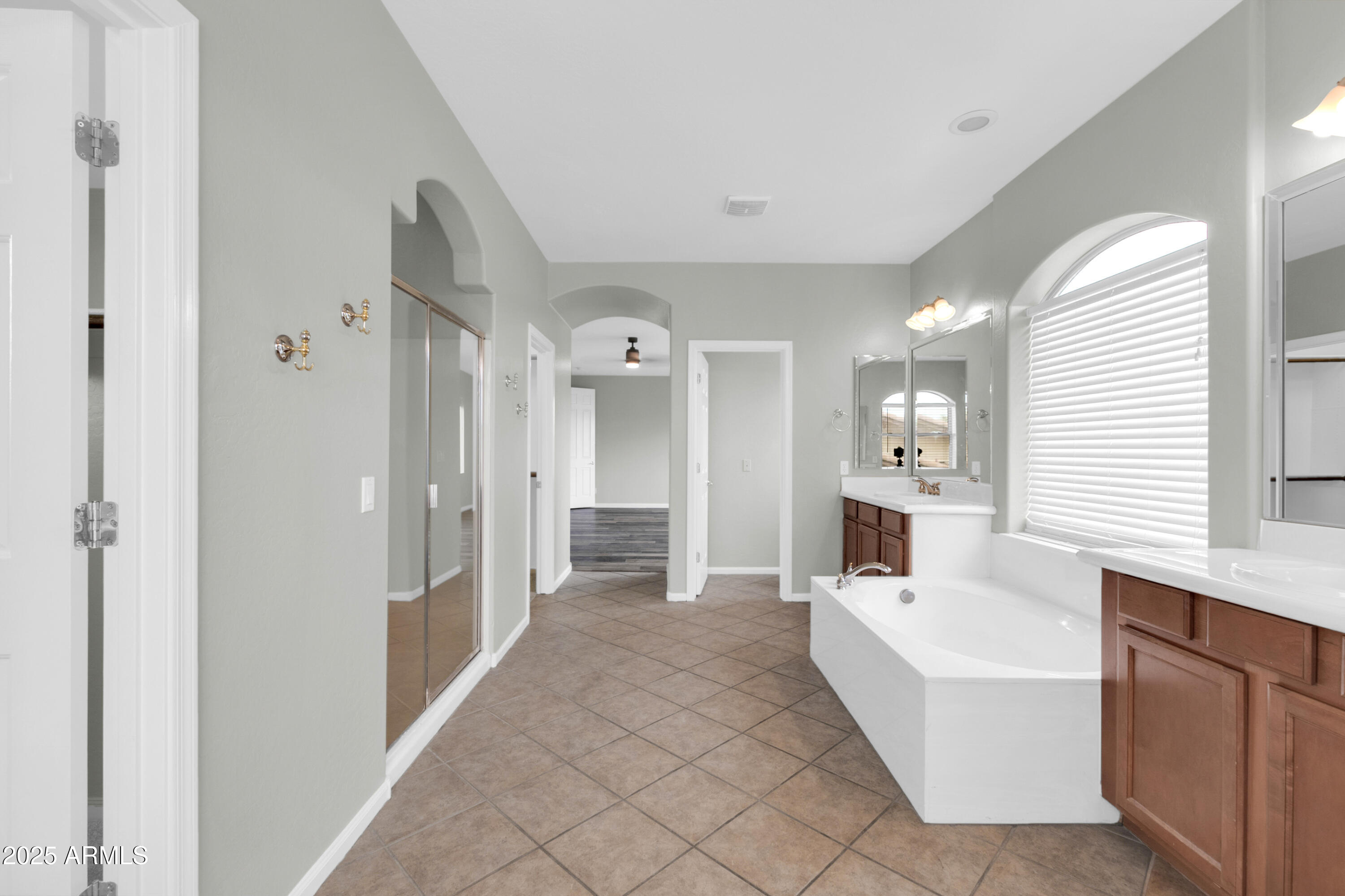 18544 E CALEDONIA Drive