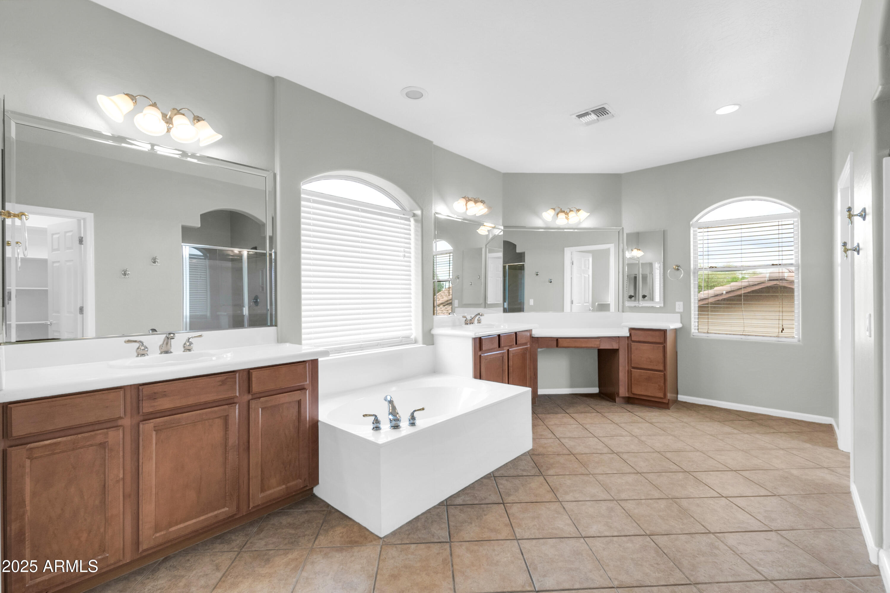 18544 E CALEDONIA Drive