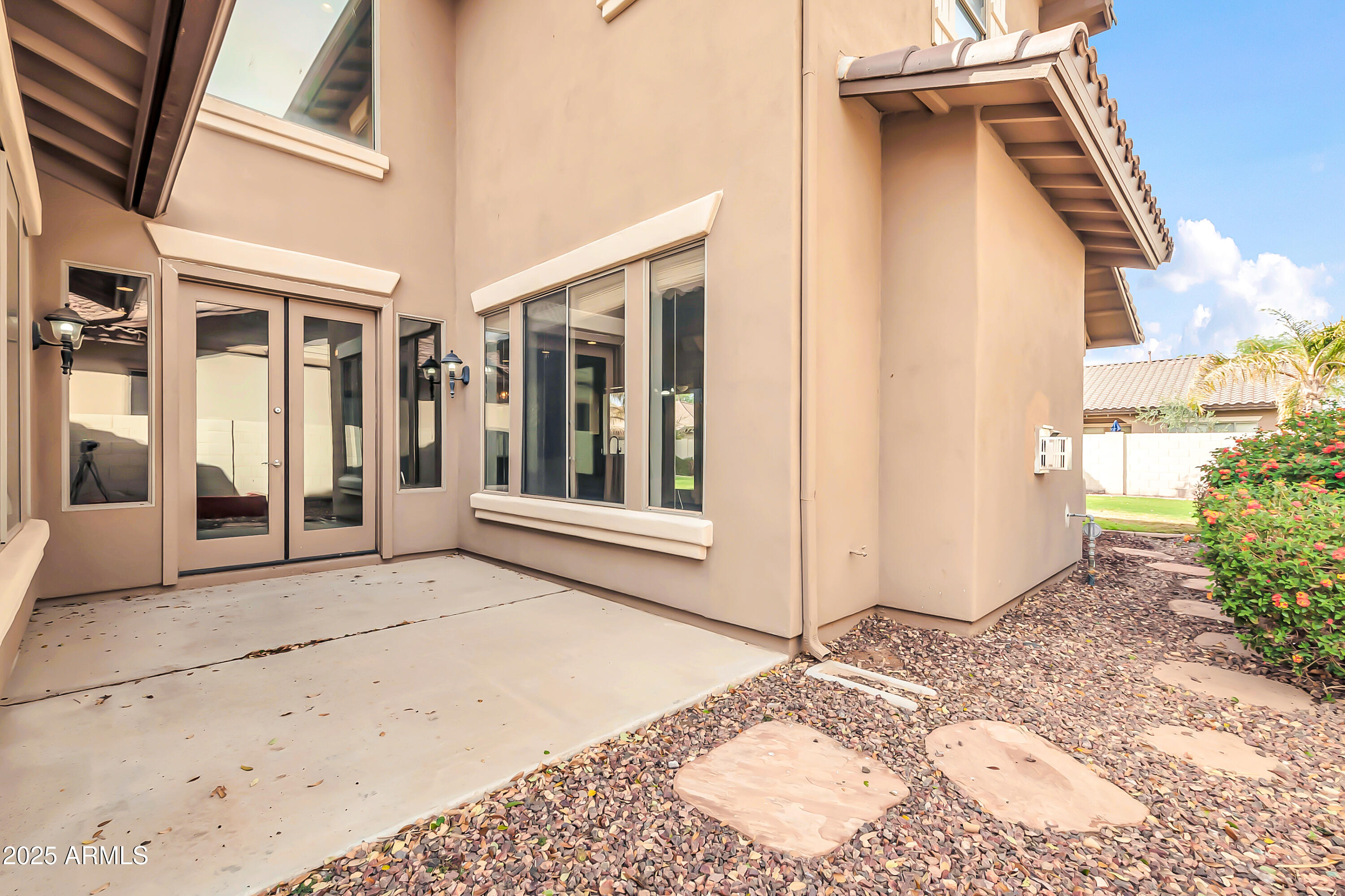 18544 E CALEDONIA Drive