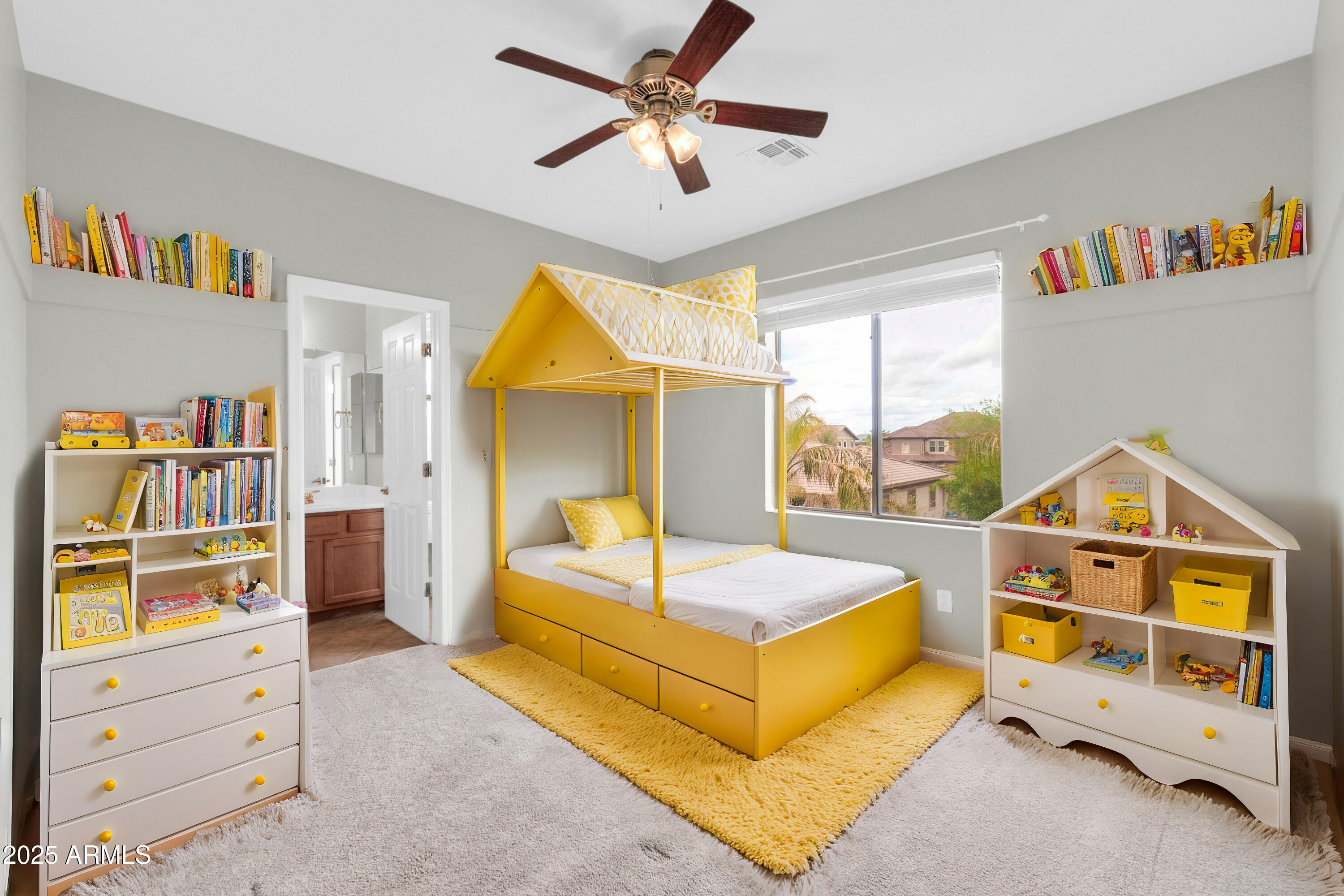 18544 E CALEDONIA Drive