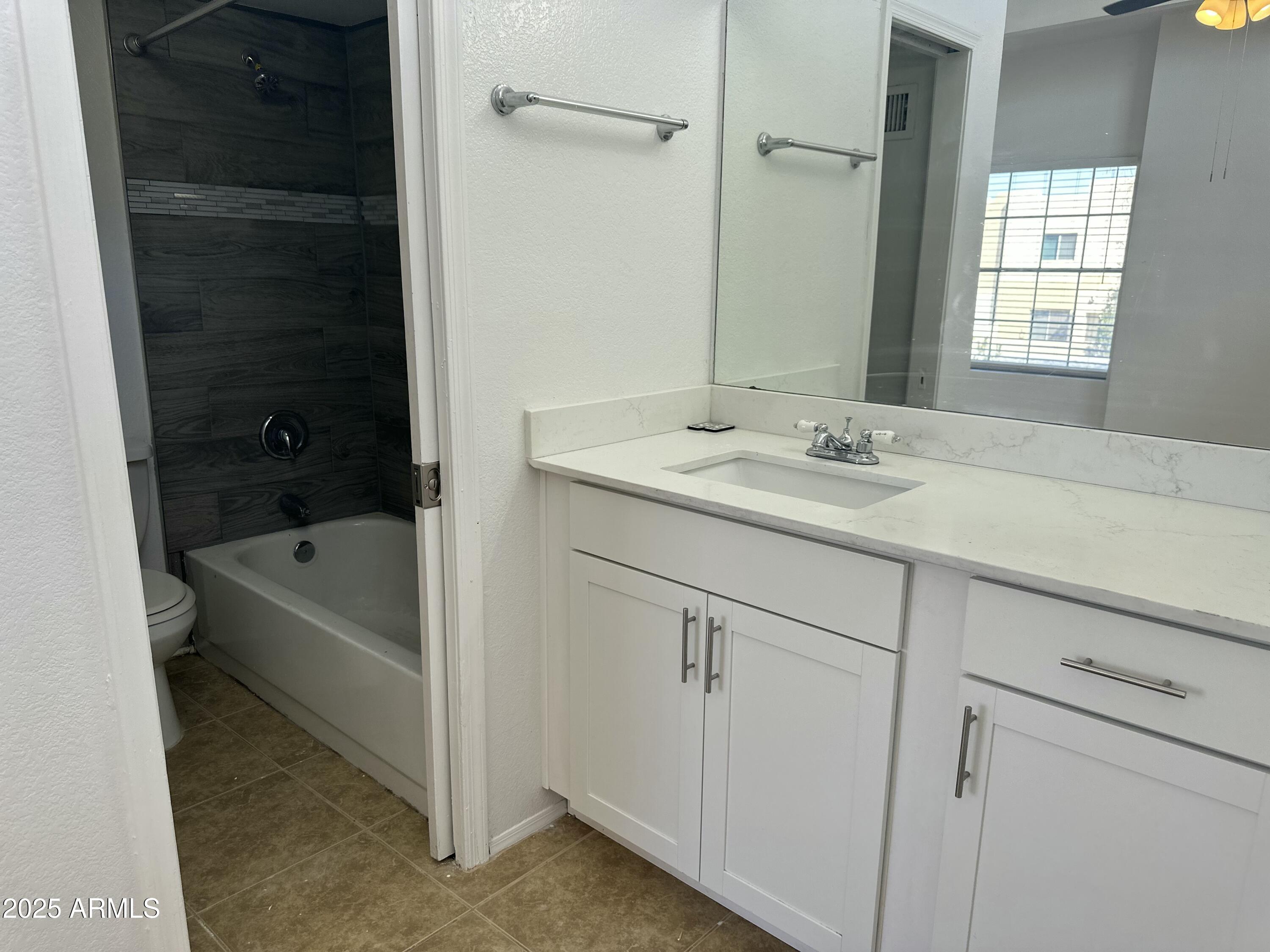 510 N Alma School Road, 259