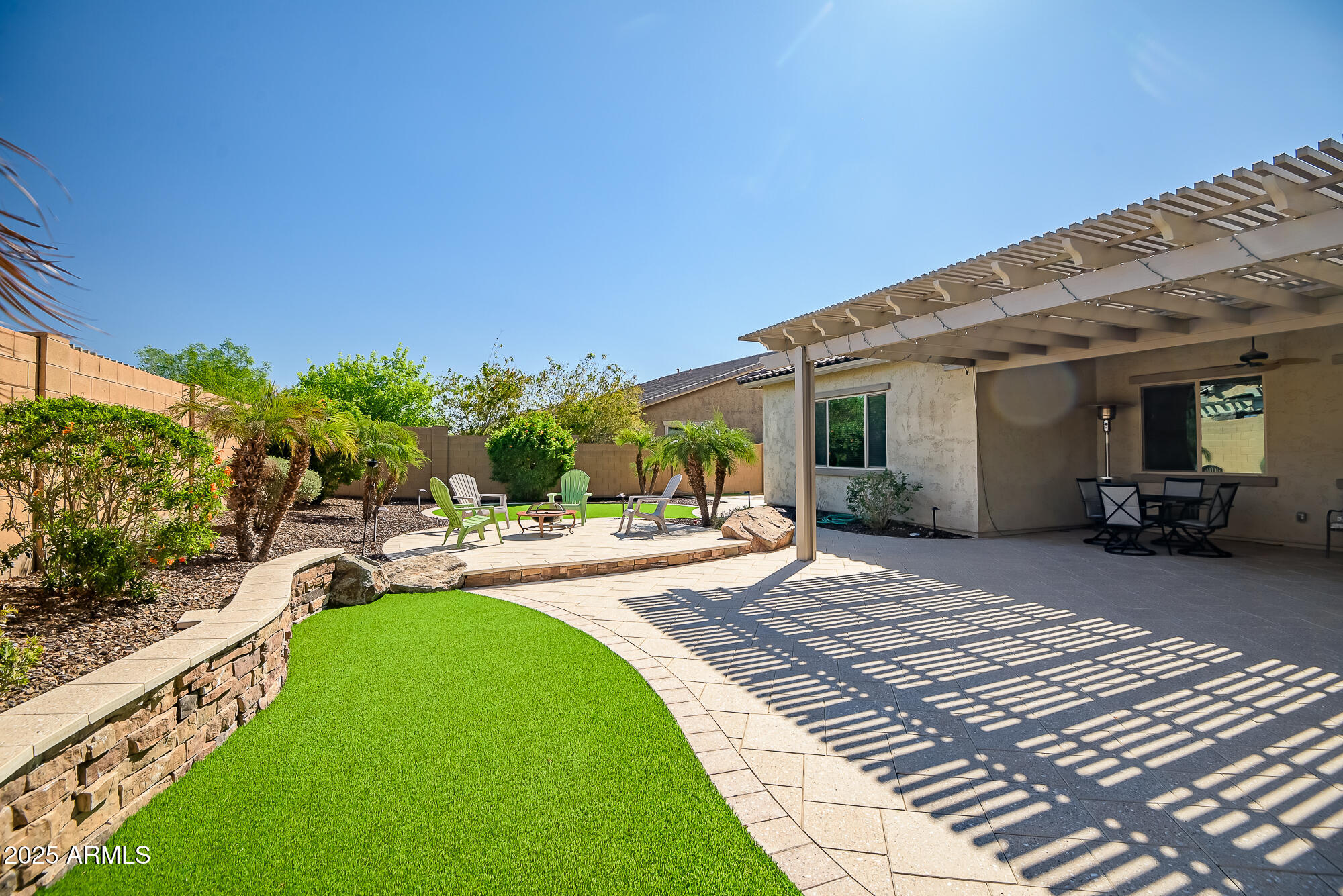 9336 W LOUISE Drive