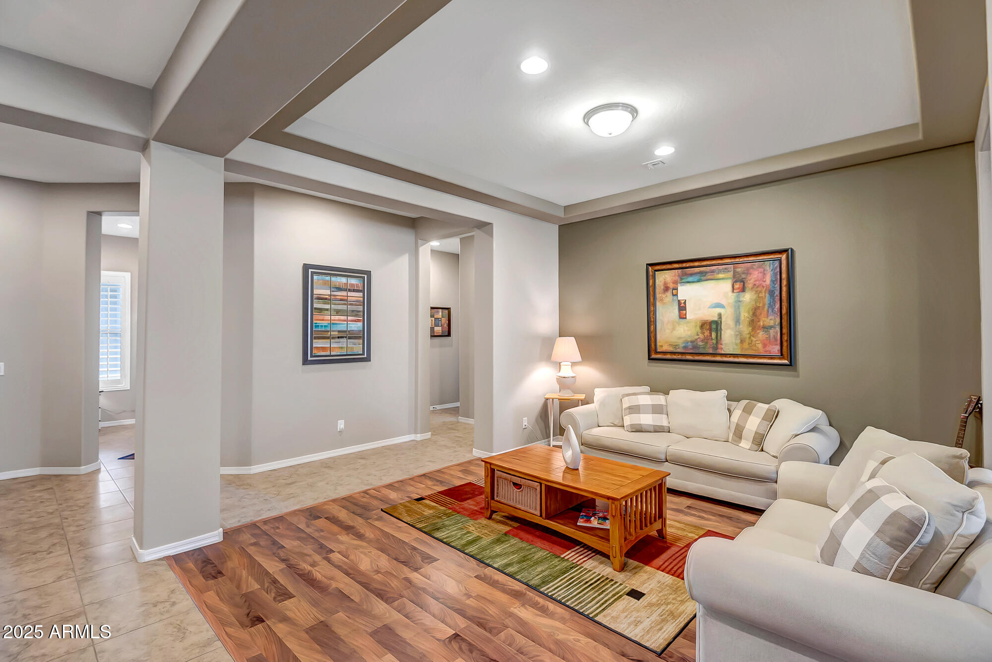 9336 W LOUISE Drive