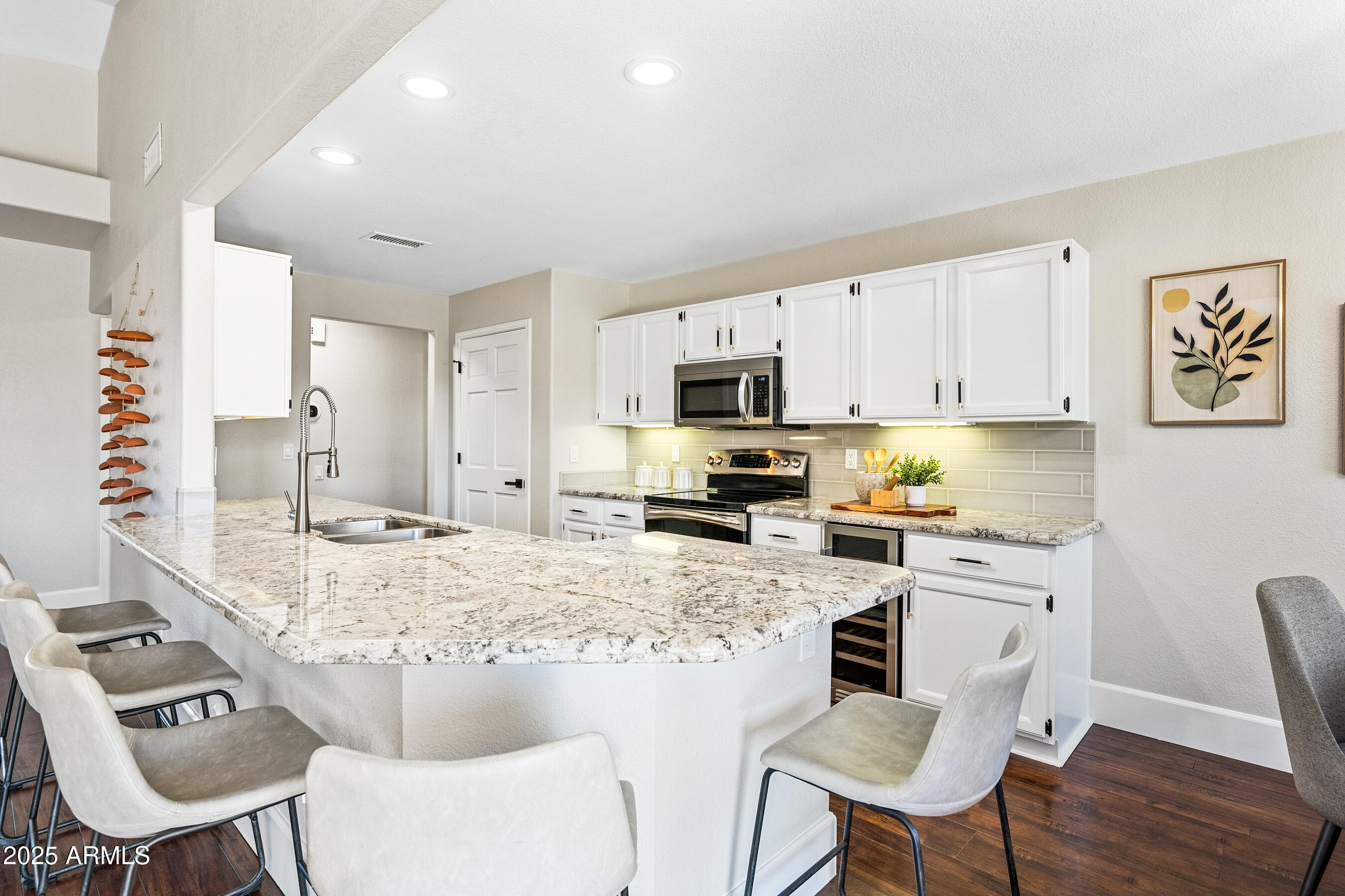 4027 E GOLDFINCH GATE Lane