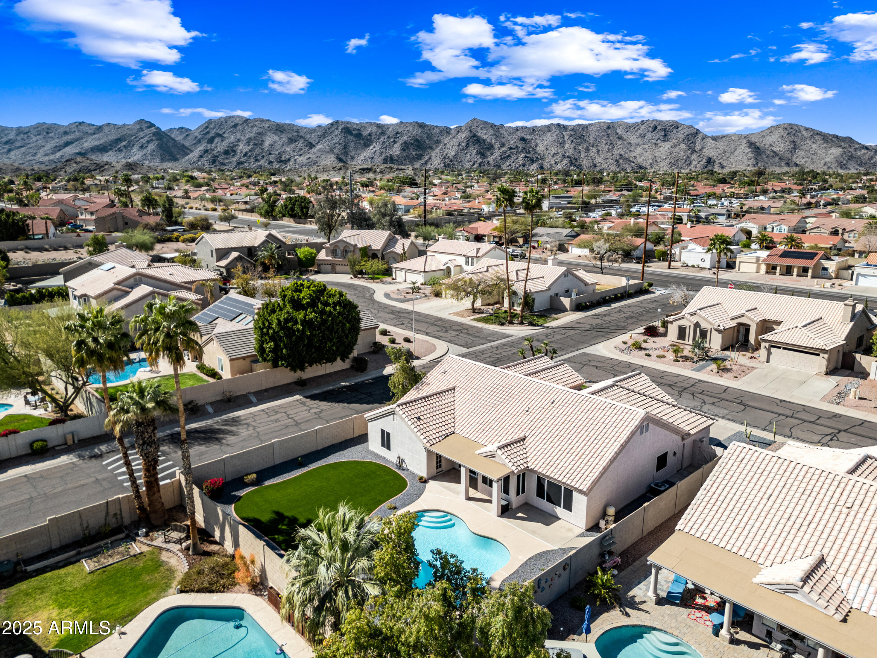 4027 E GOLDFINCH GATE Lane