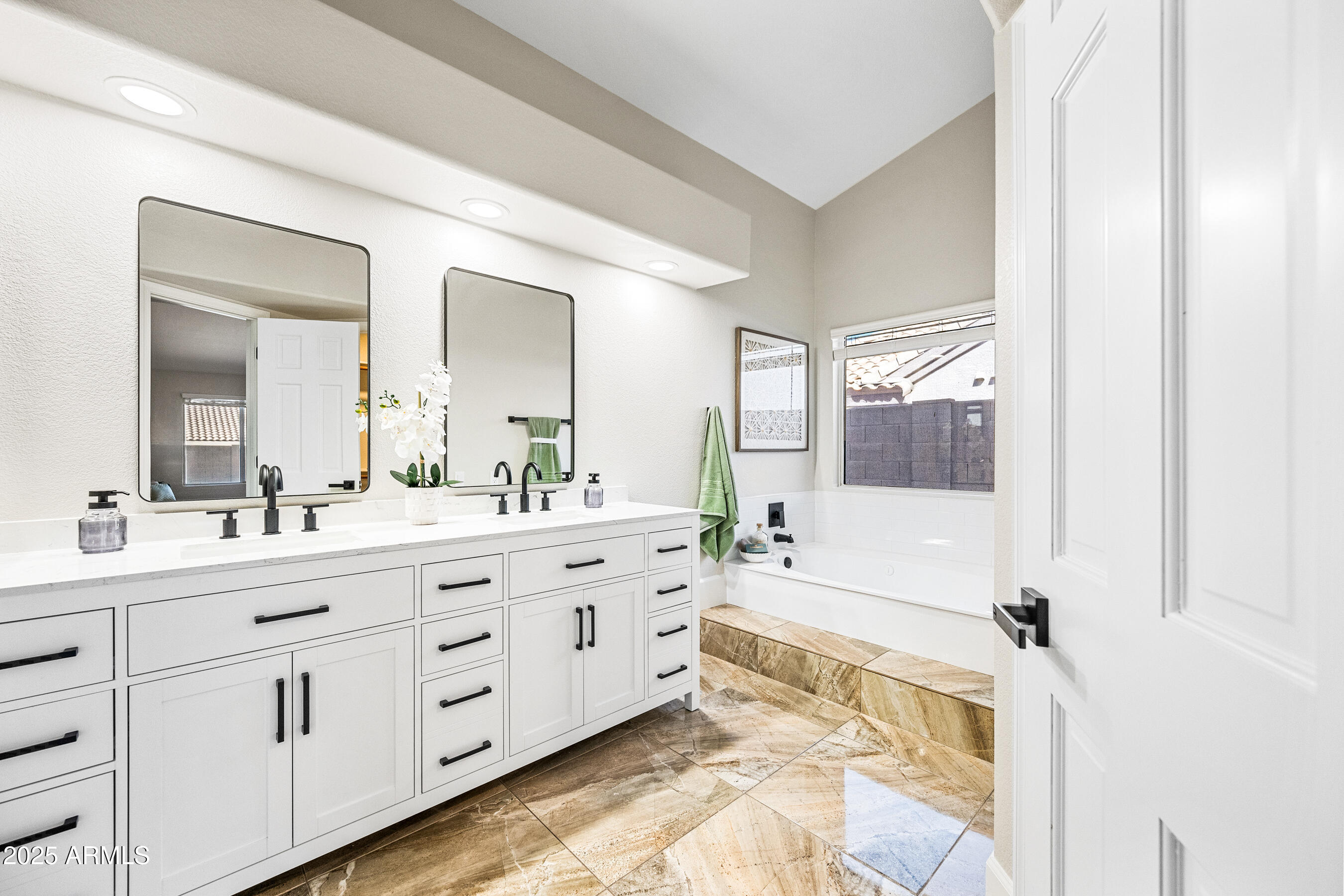 4027 E GOLDFINCH GATE Lane