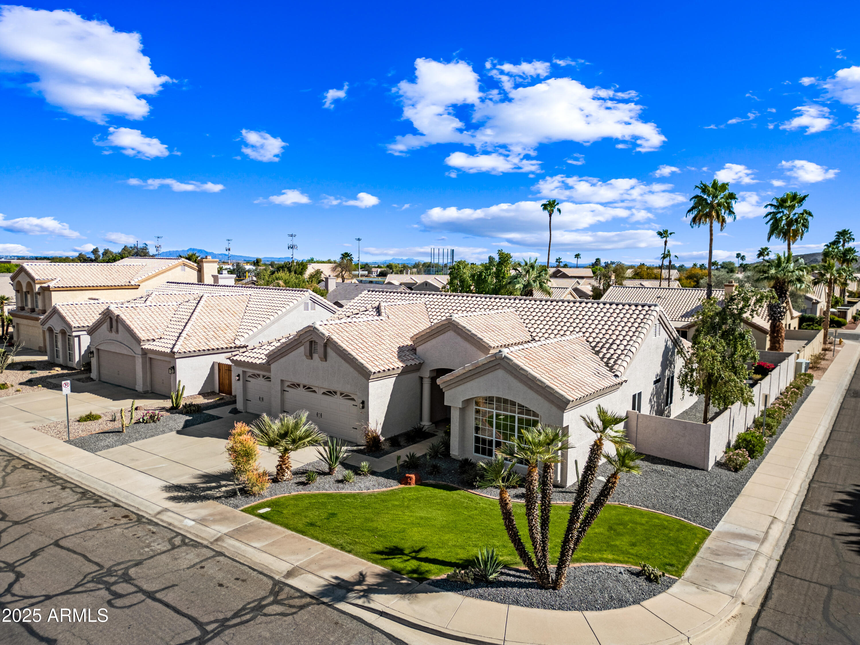 4027 E GOLDFINCH GATE Lane