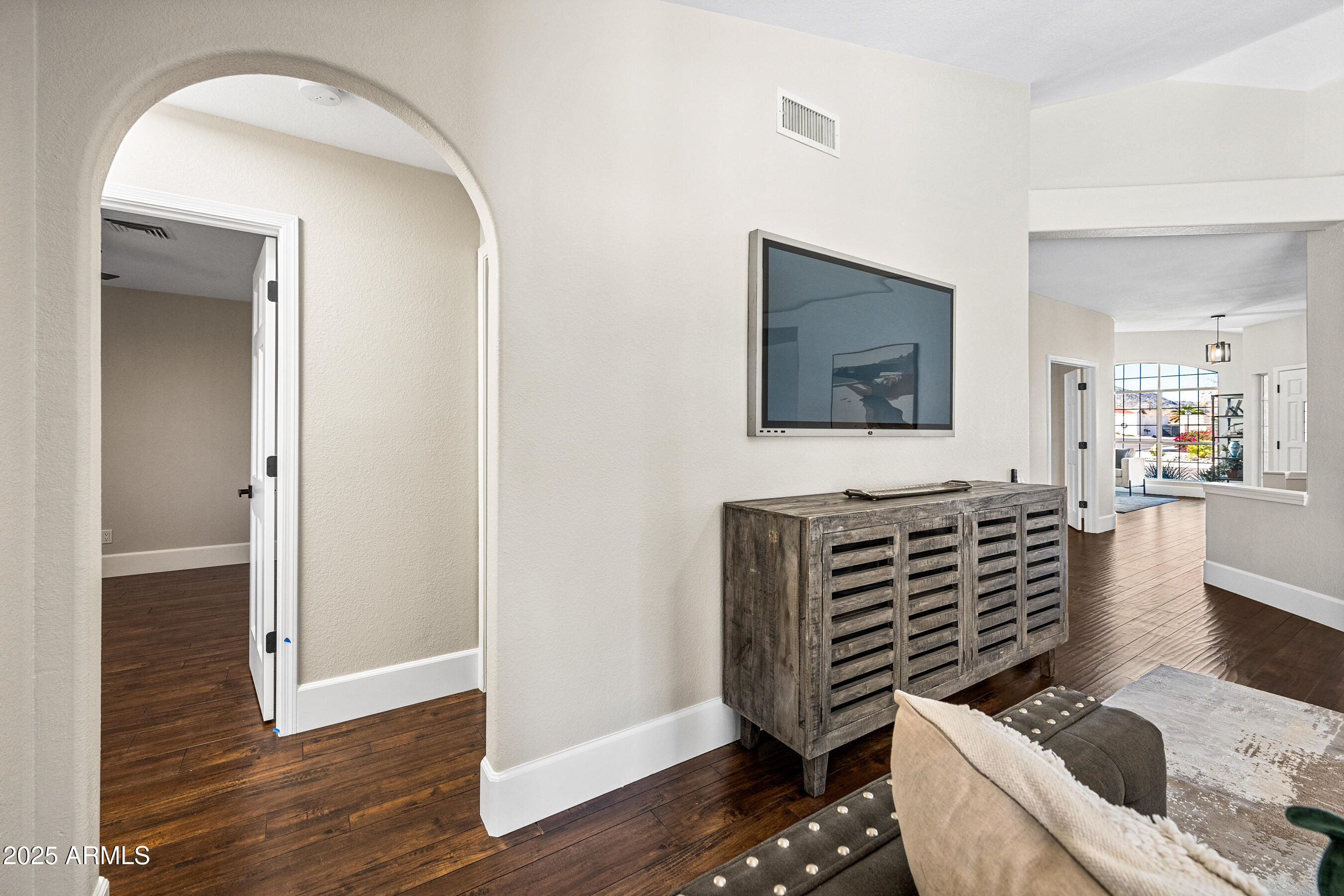4027 E GOLDFINCH GATE Lane