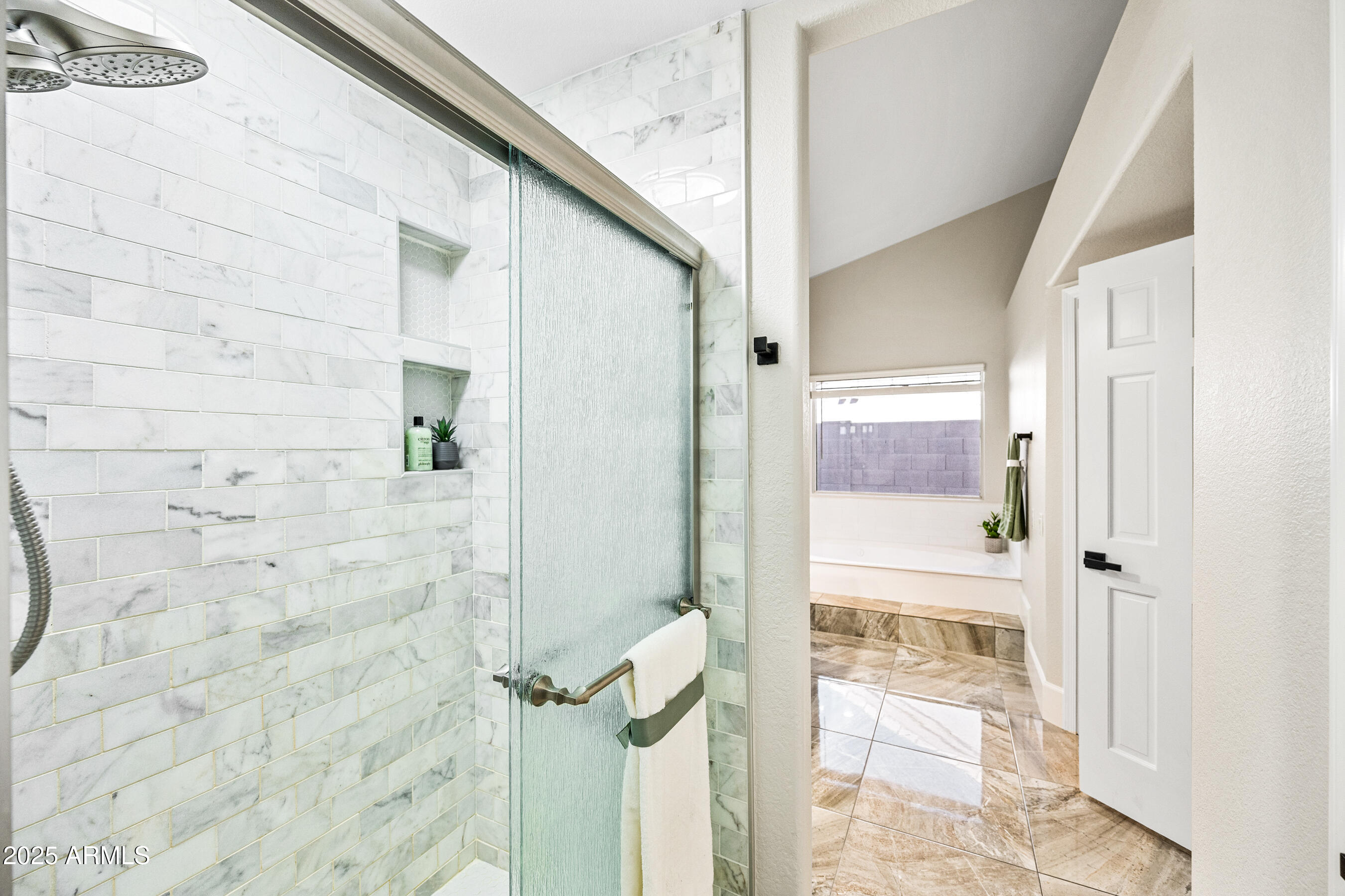4027 E GOLDFINCH GATE Lane