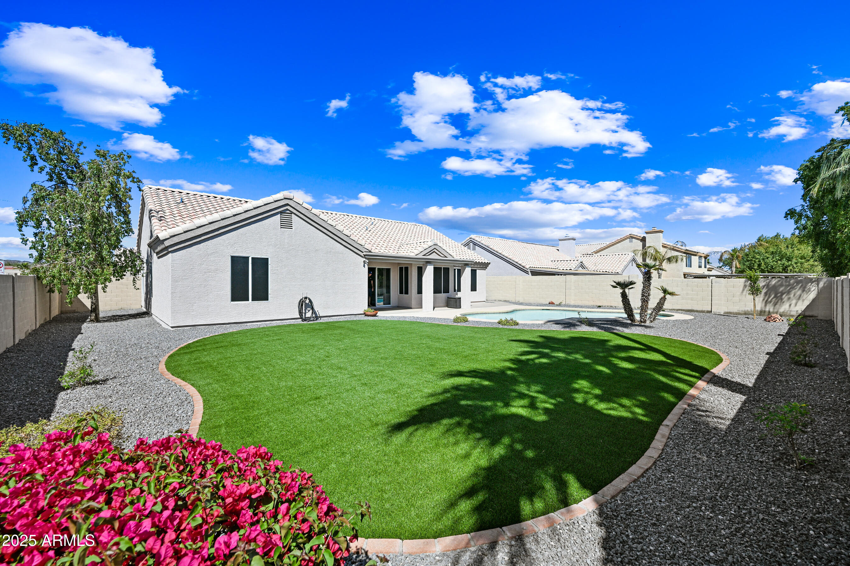 4027 E GOLDFINCH GATE Lane