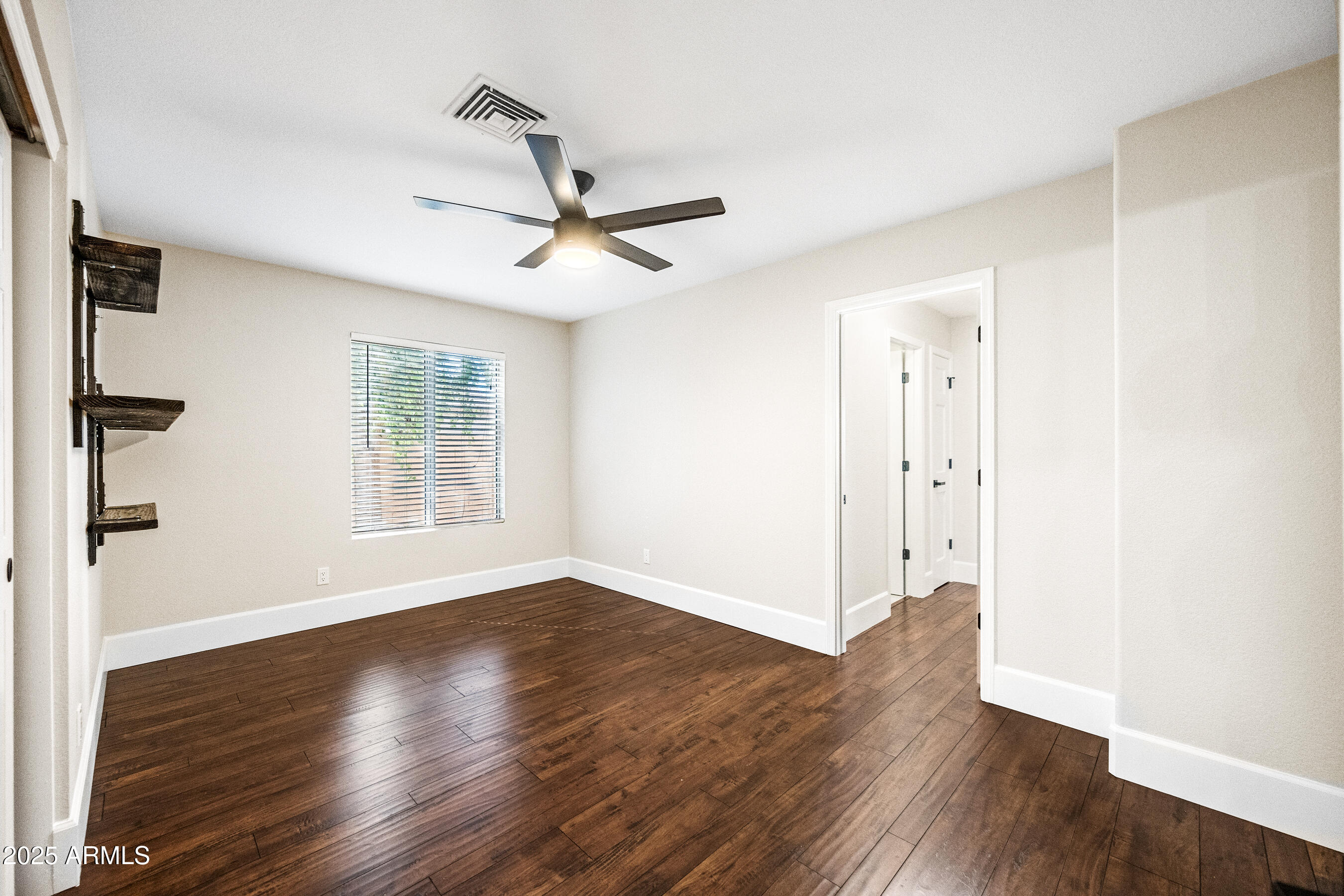 4027 E GOLDFINCH GATE Lane