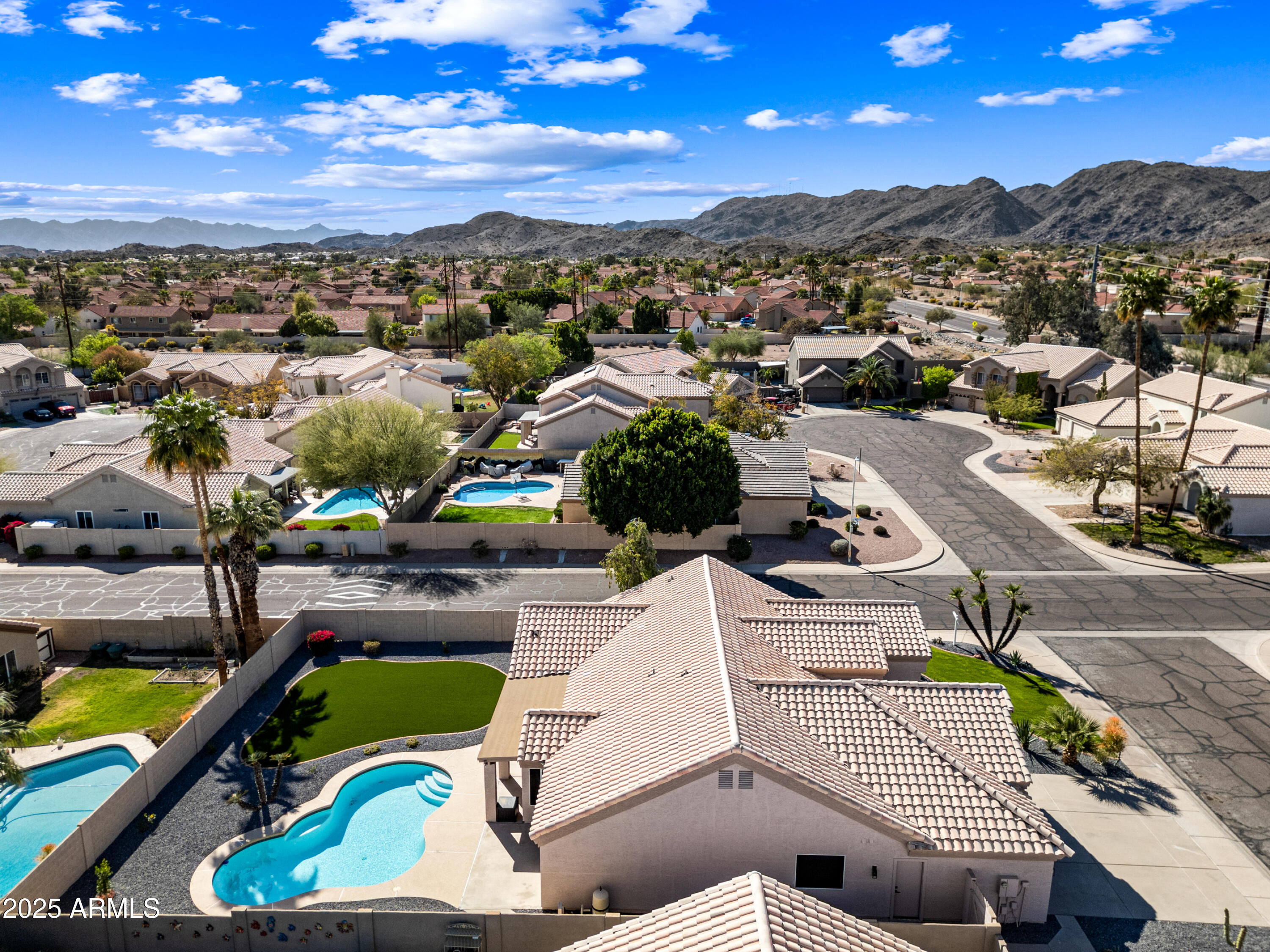 4027 E GOLDFINCH GATE Lane