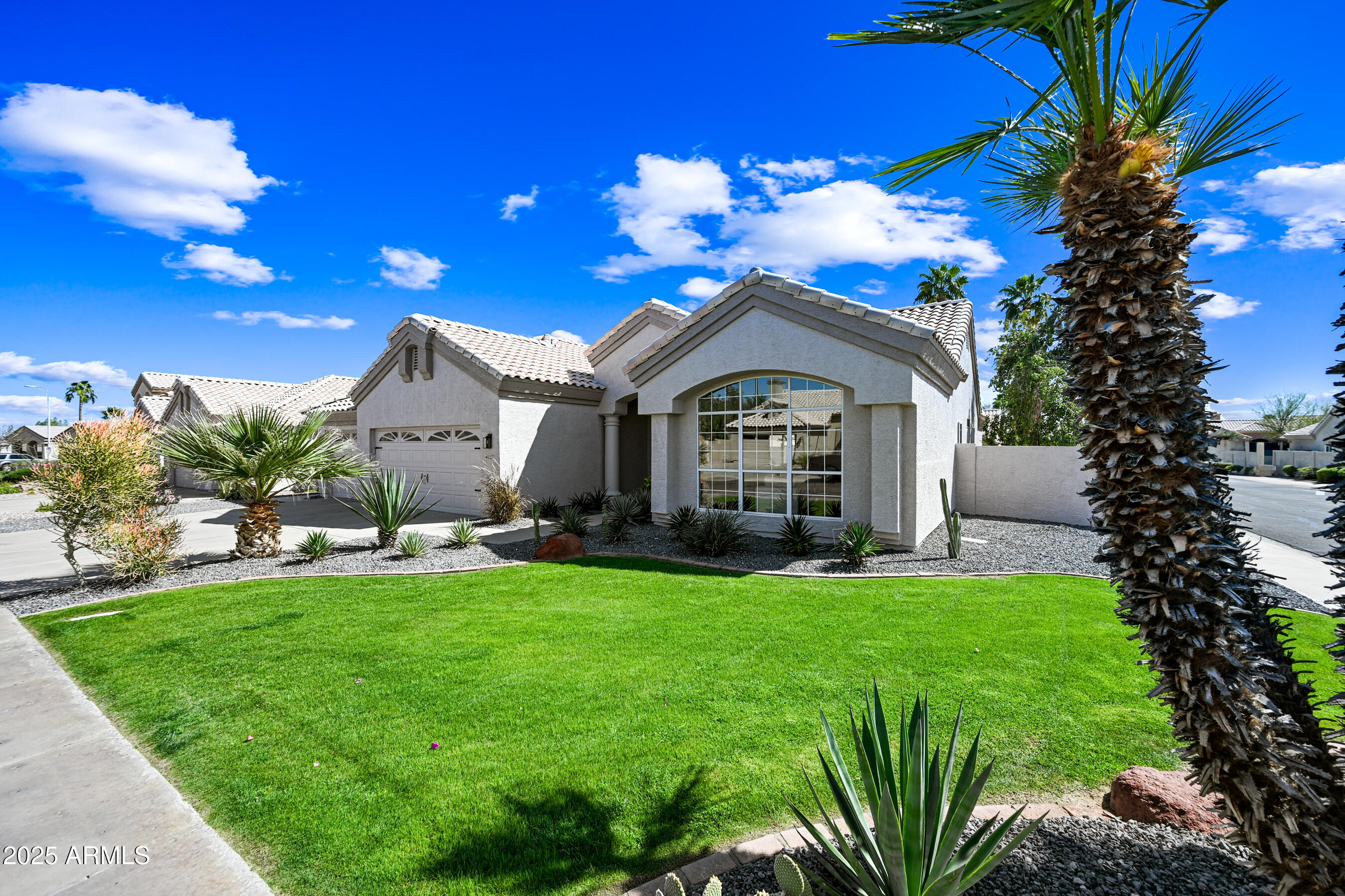 4027 E GOLDFINCH GATE Lane