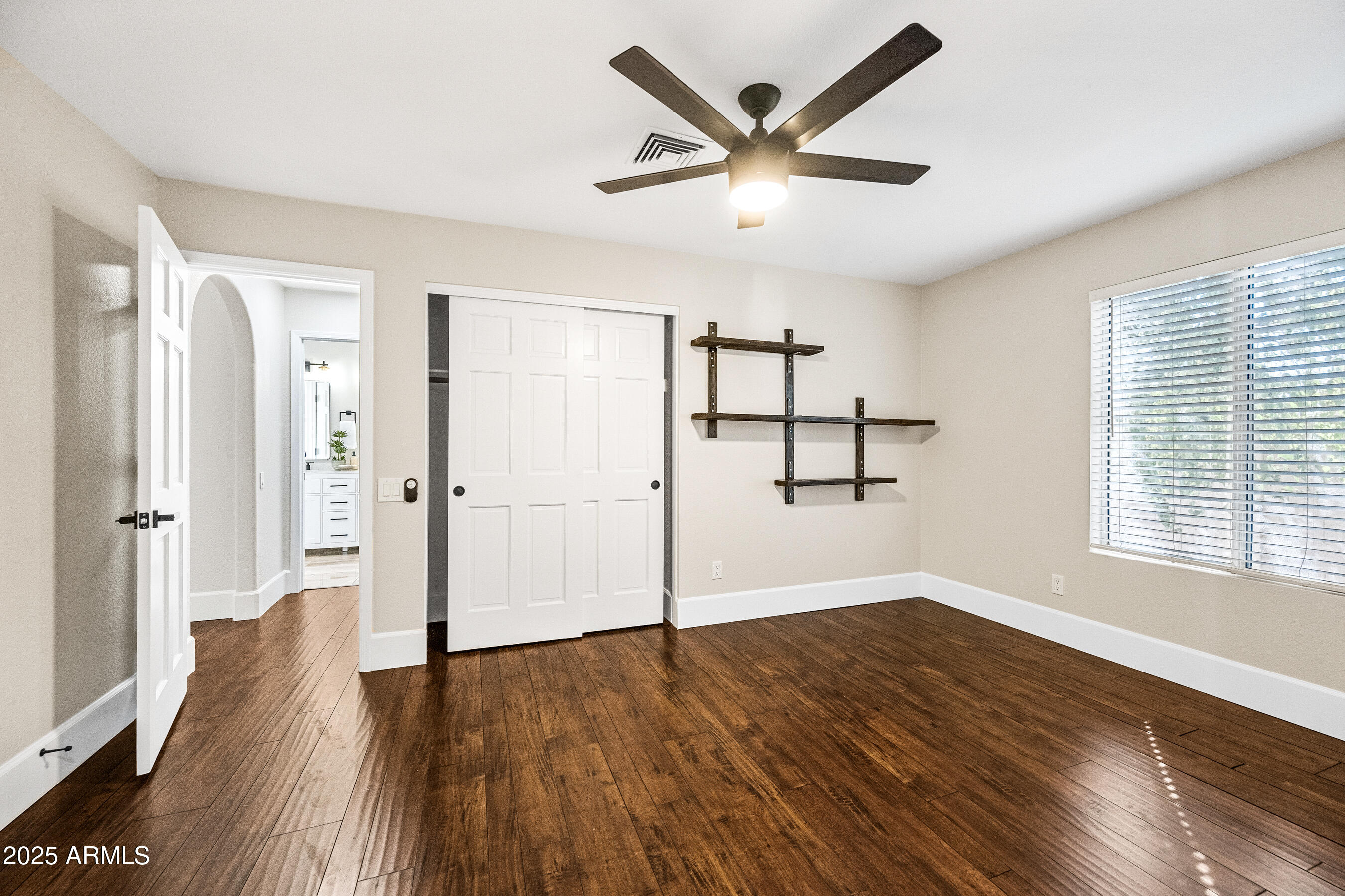 4027 E GOLDFINCH GATE Lane