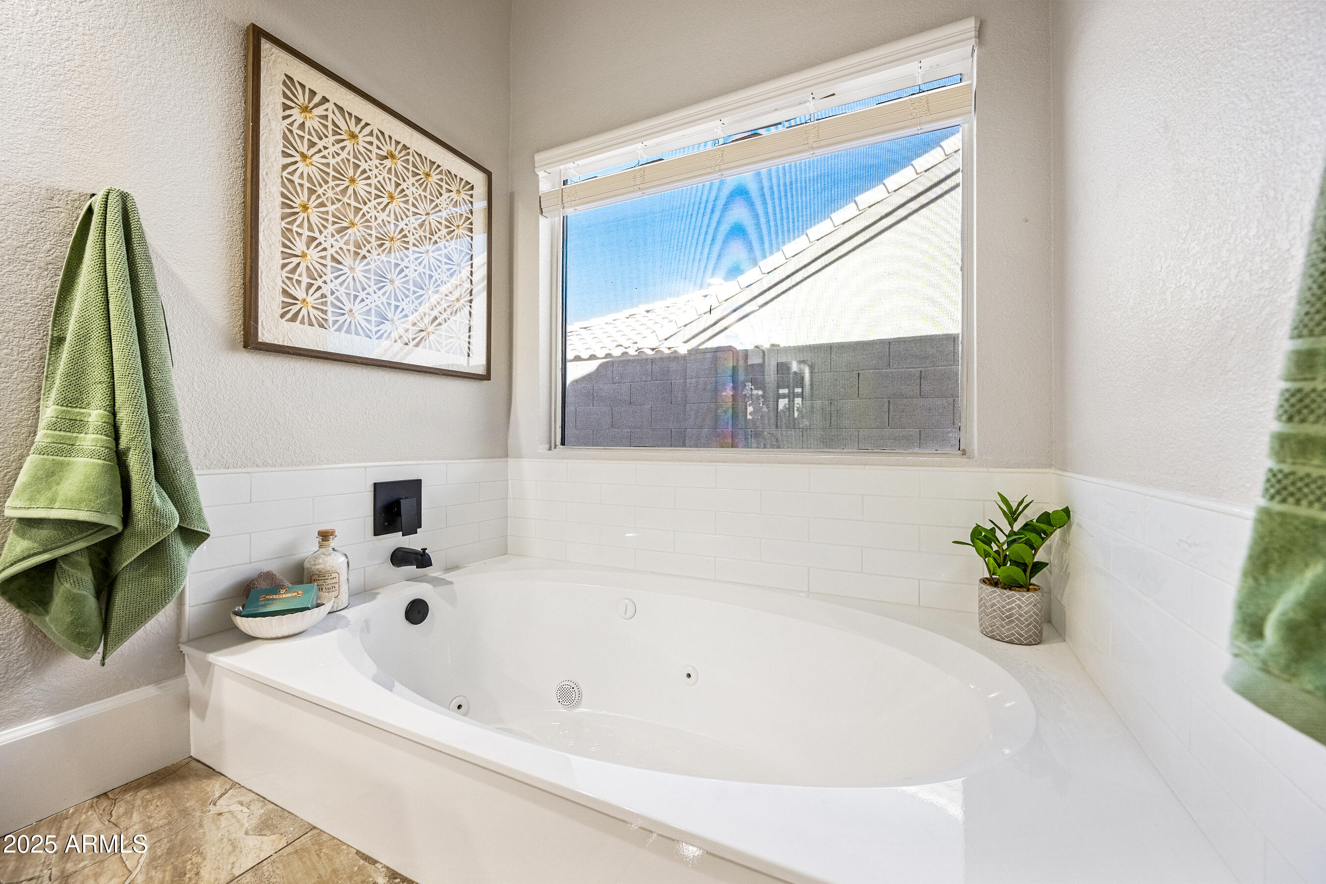 4027 E GOLDFINCH GATE Lane