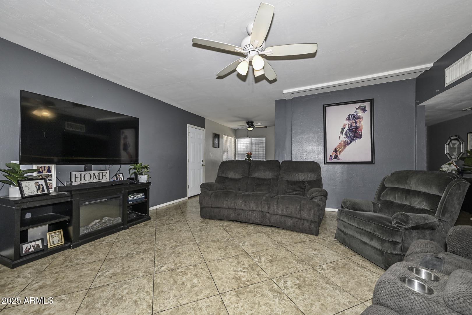2307 E CHIPMAN Road