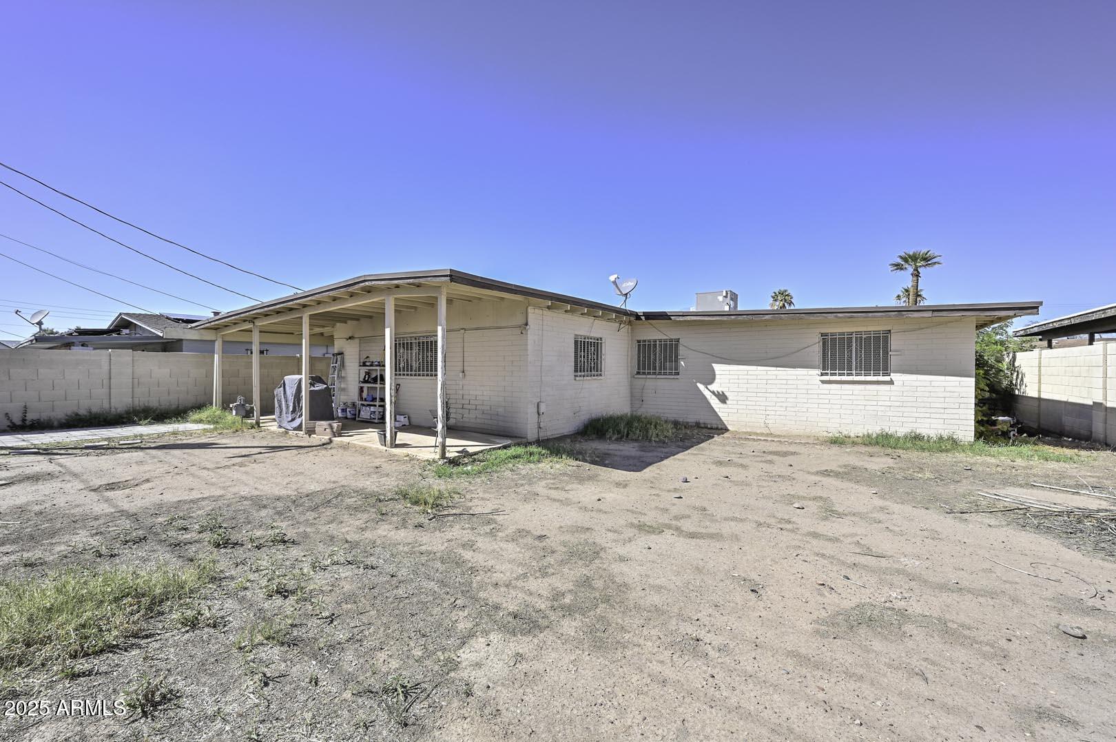 2307 E CHIPMAN Road