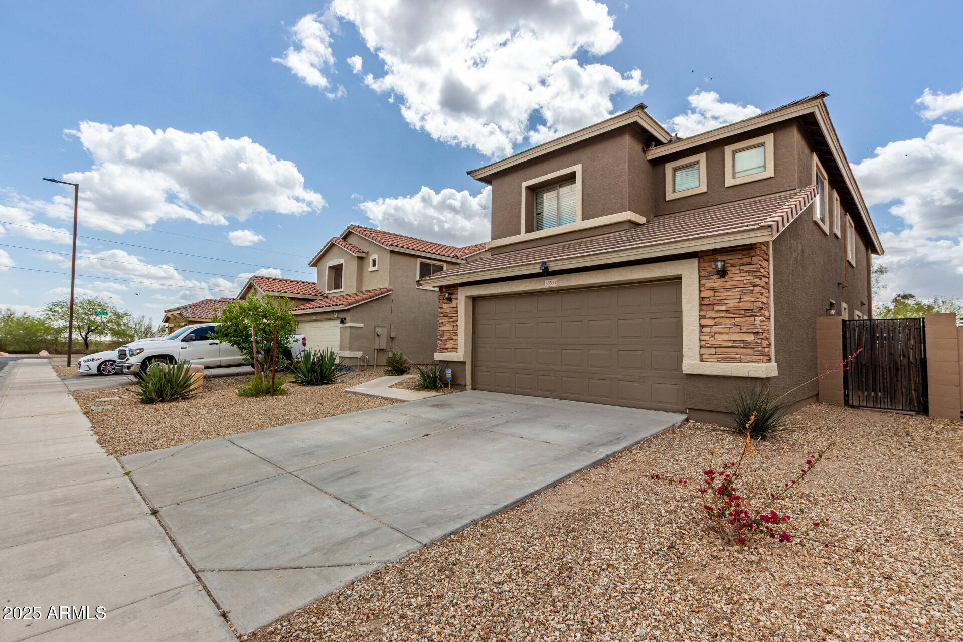 25533 W WINSLOW Avenue
