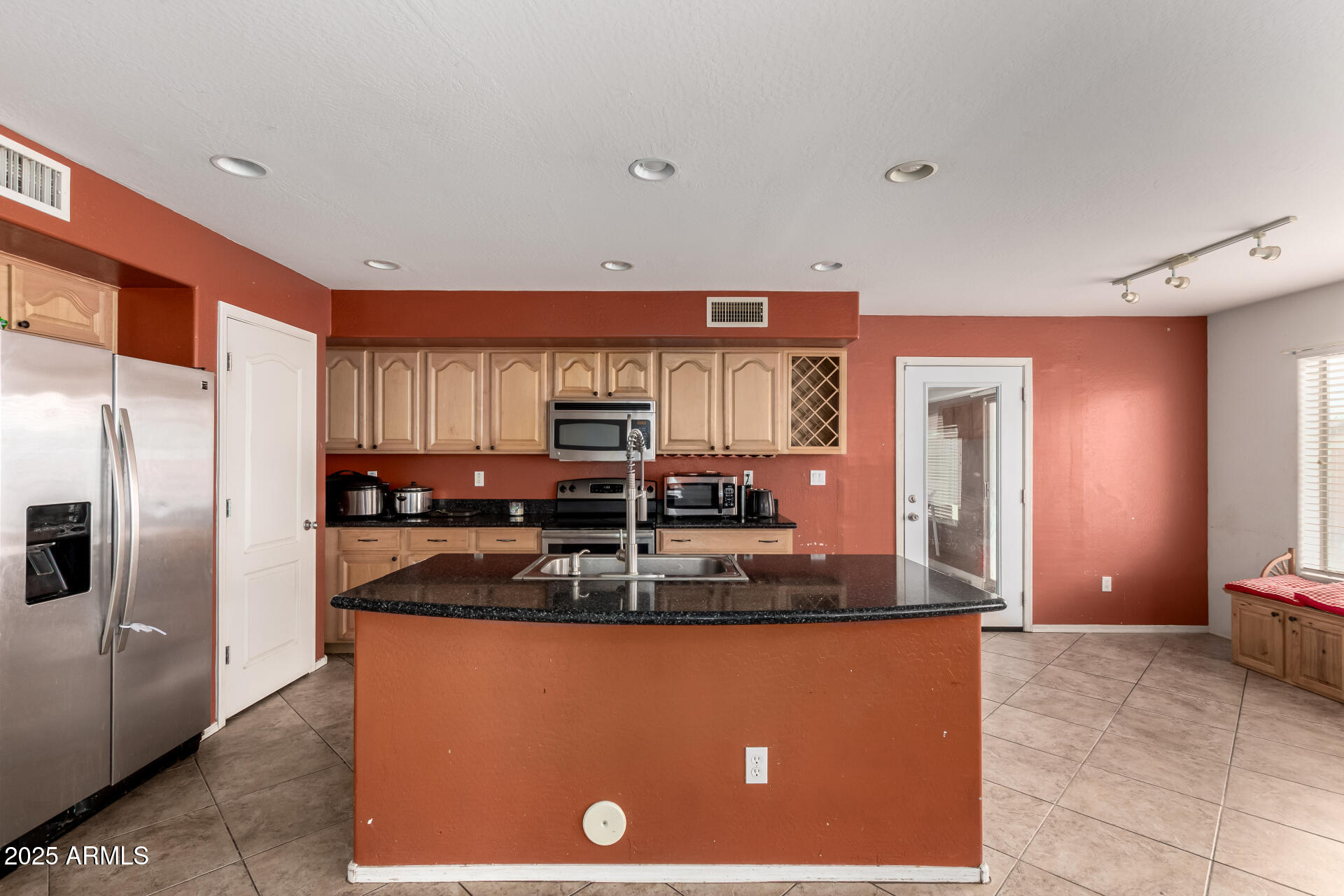 25533 W WINSLOW Avenue