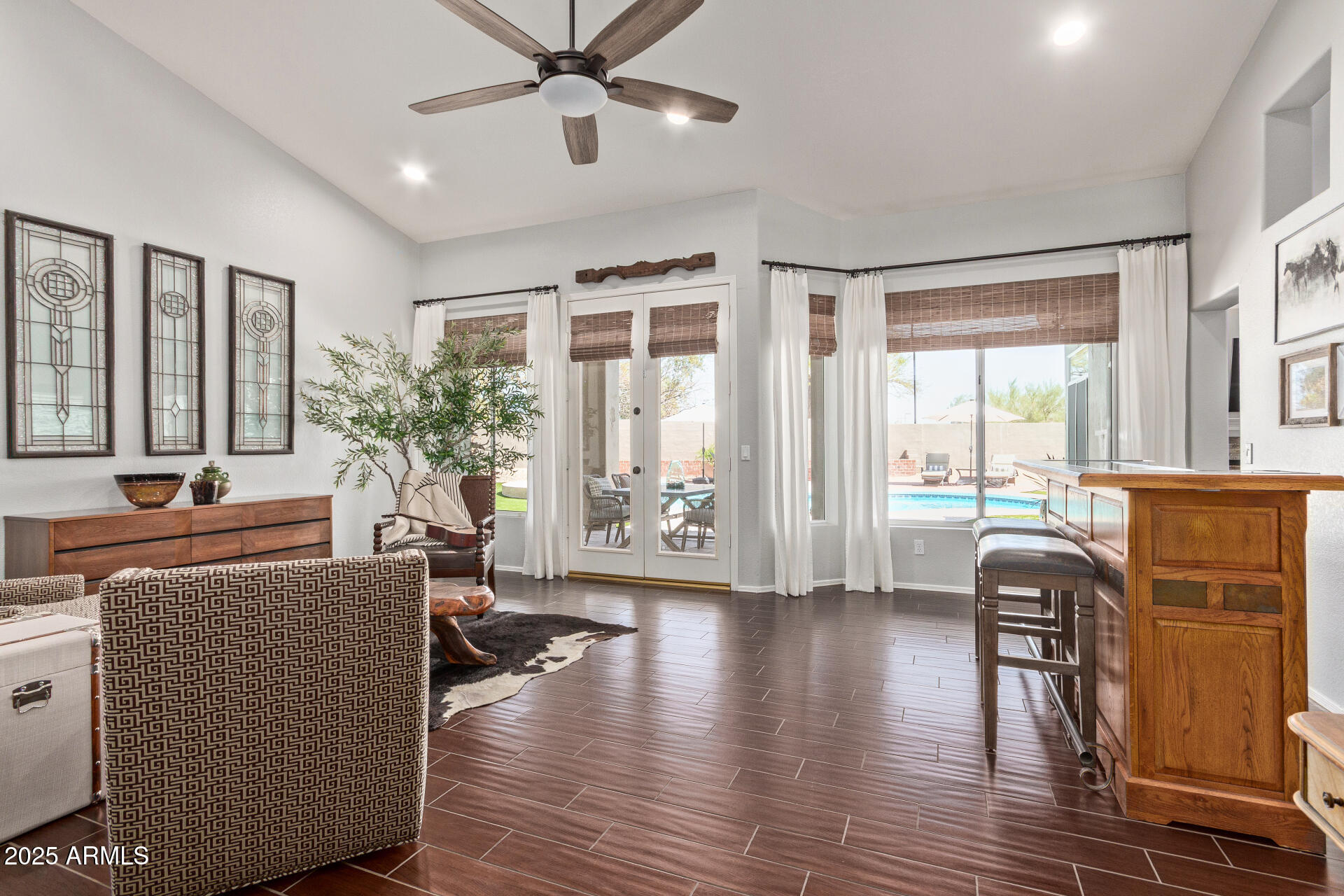 7233 W VIA MONTOYA Drive