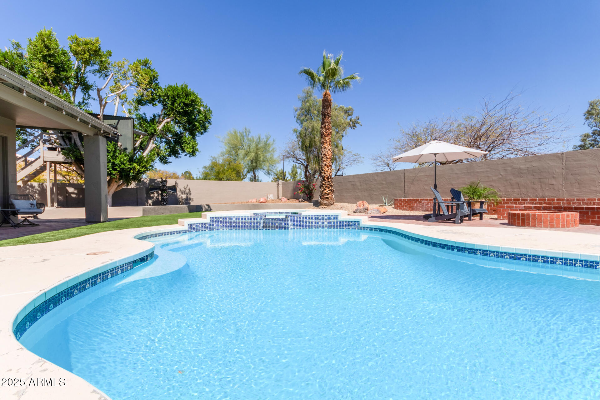 7233 W VIA MONTOYA Drive