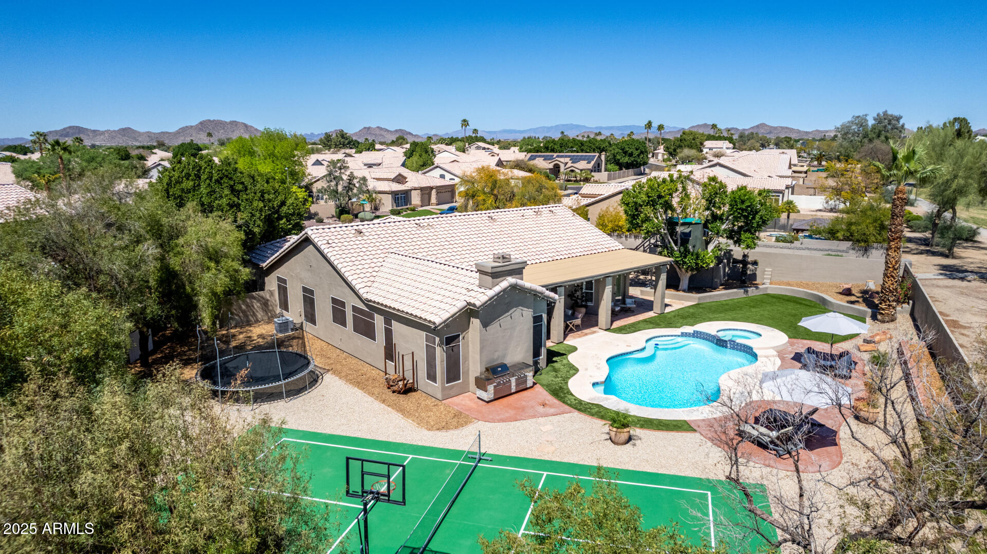 7233 W VIA MONTOYA Drive