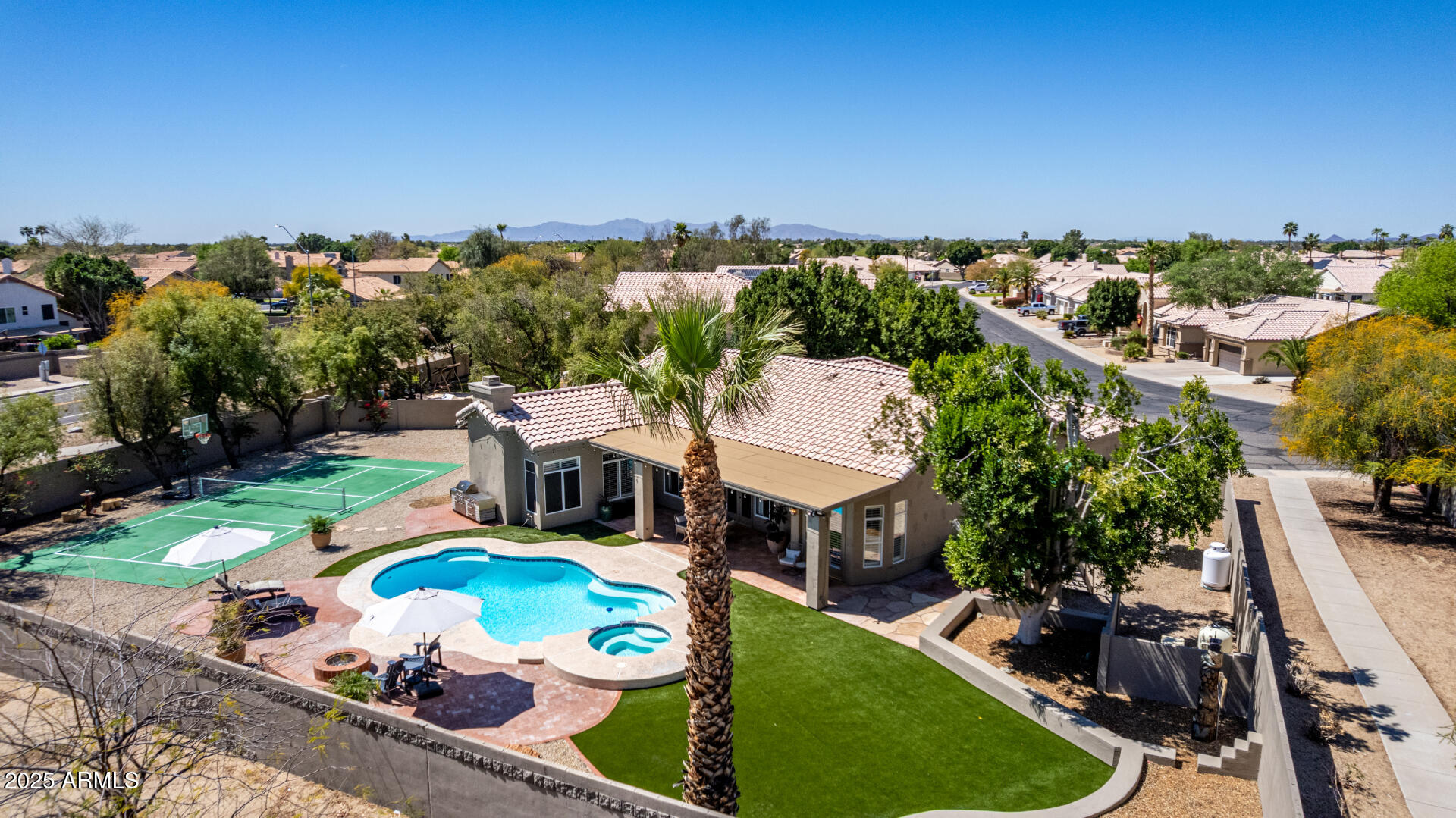 7233 W VIA MONTOYA Drive