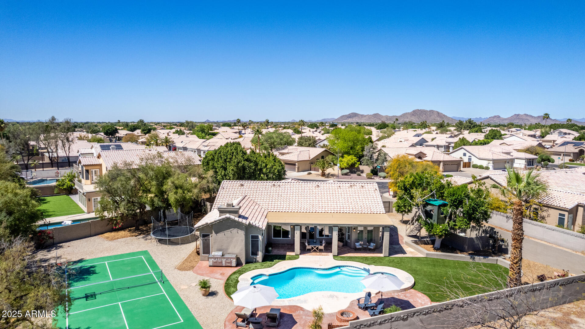 7233 W VIA MONTOYA Drive