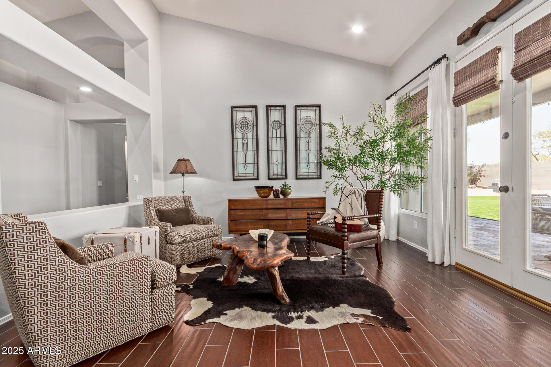 7233 W VIA MONTOYA Drive