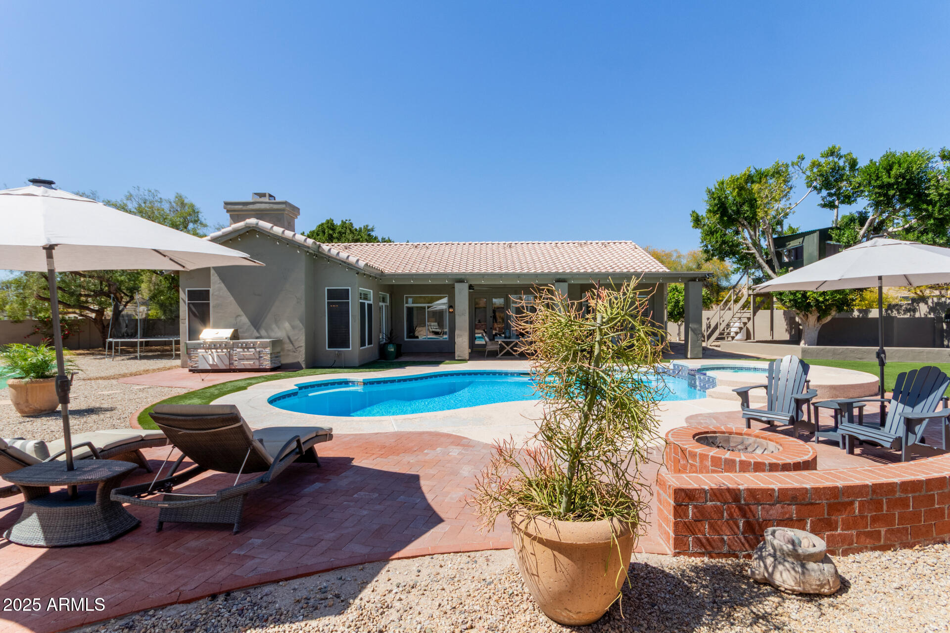 7233 W VIA MONTOYA Drive