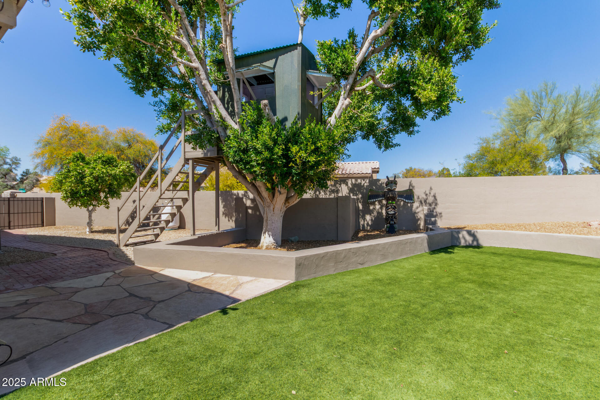 7233 W VIA MONTOYA Drive