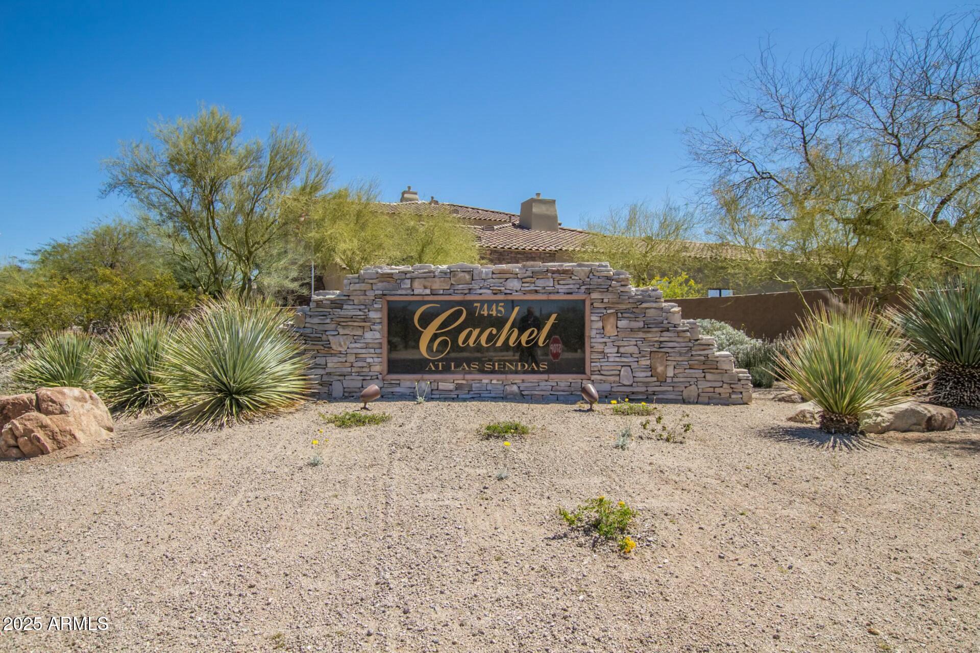 7445 E EAGLE CREST Drive, 1122
