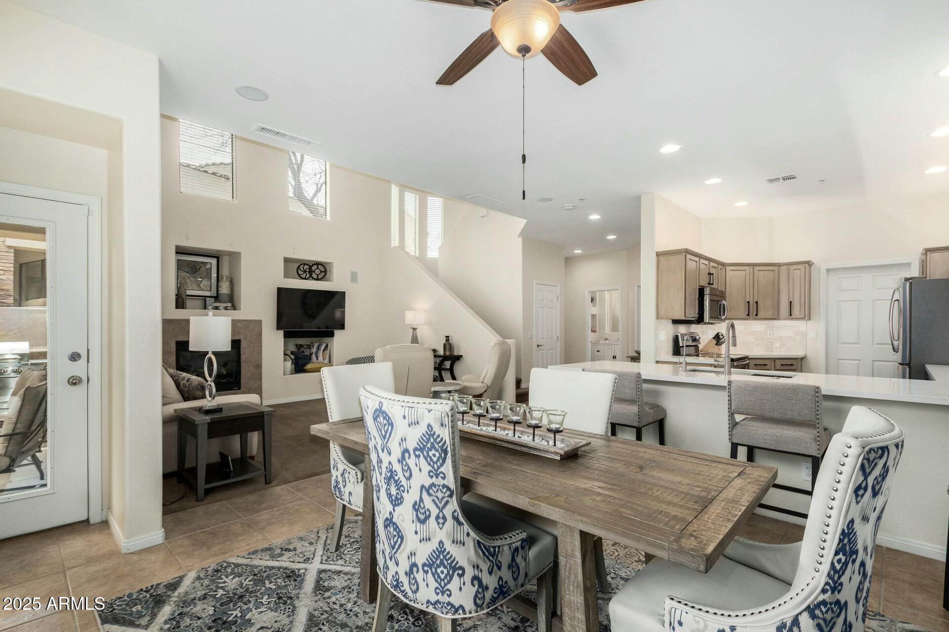 7445 E EAGLE CREST Drive, 1122