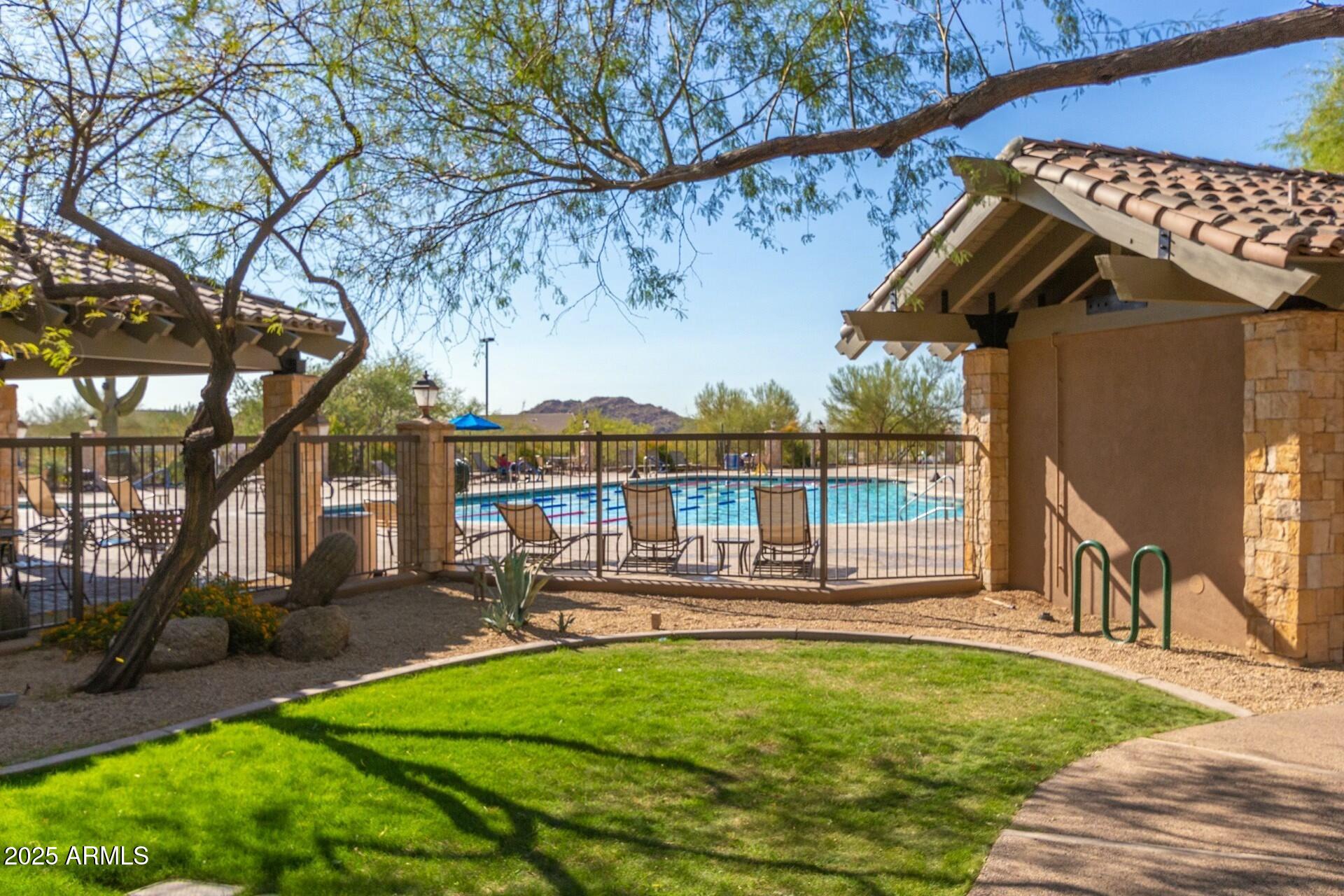 7445 E EAGLE CREST Drive, 1122