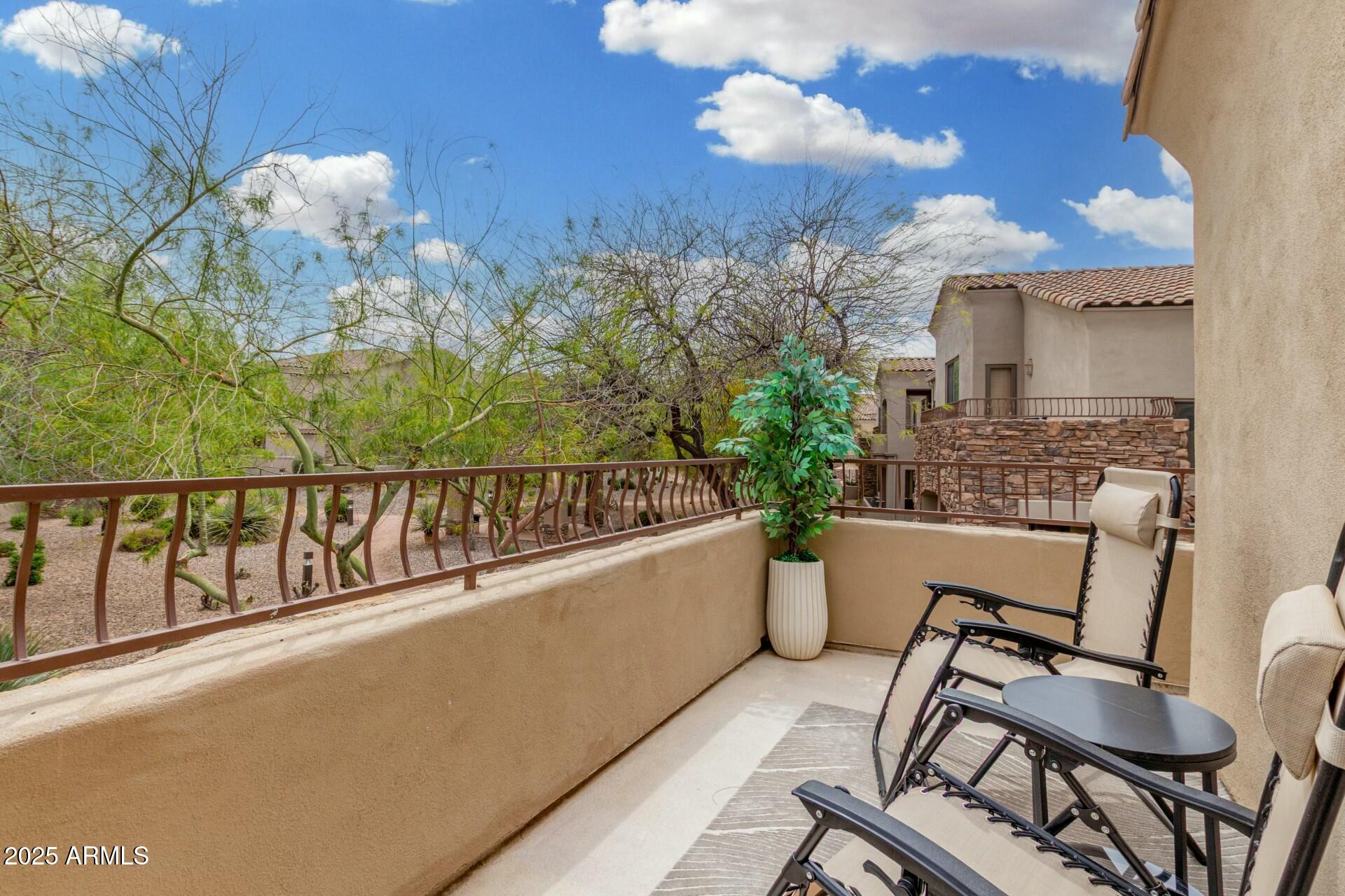7445 E EAGLE CREST Drive, 1122