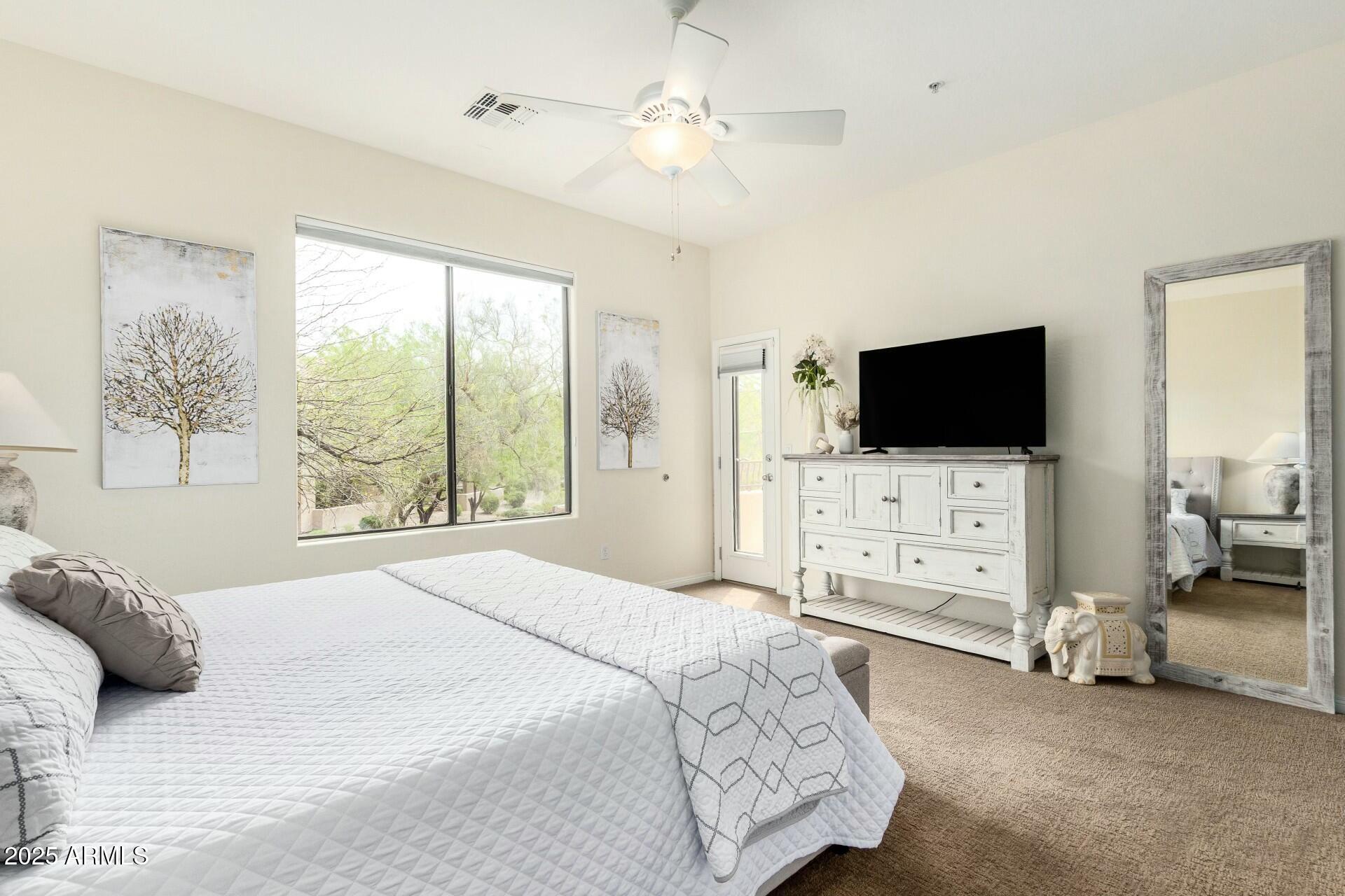 7445 E EAGLE CREST Drive, 1122