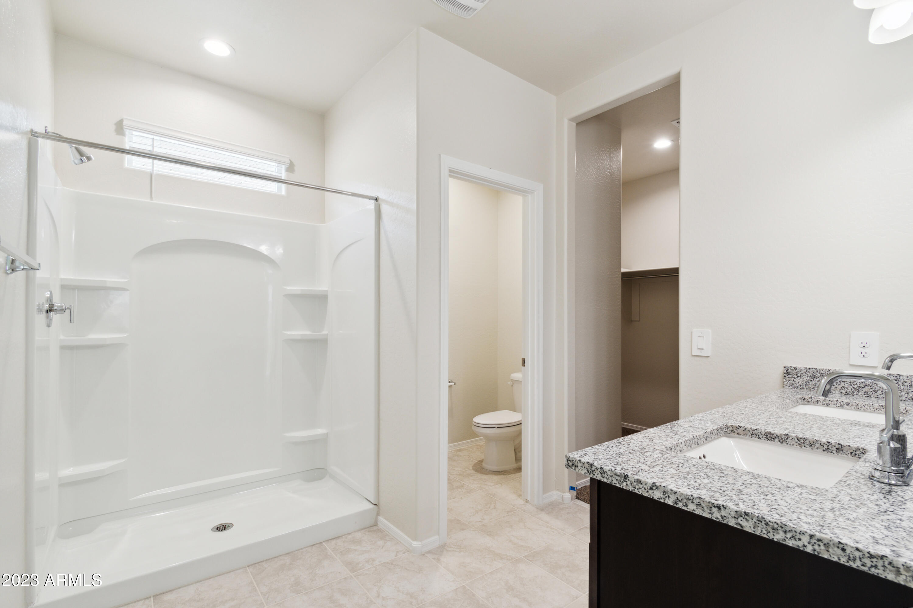 1854 W Sombra Avenue