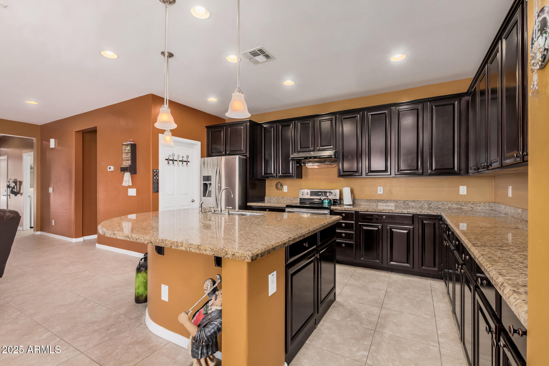 15573 W LAUREL Lane