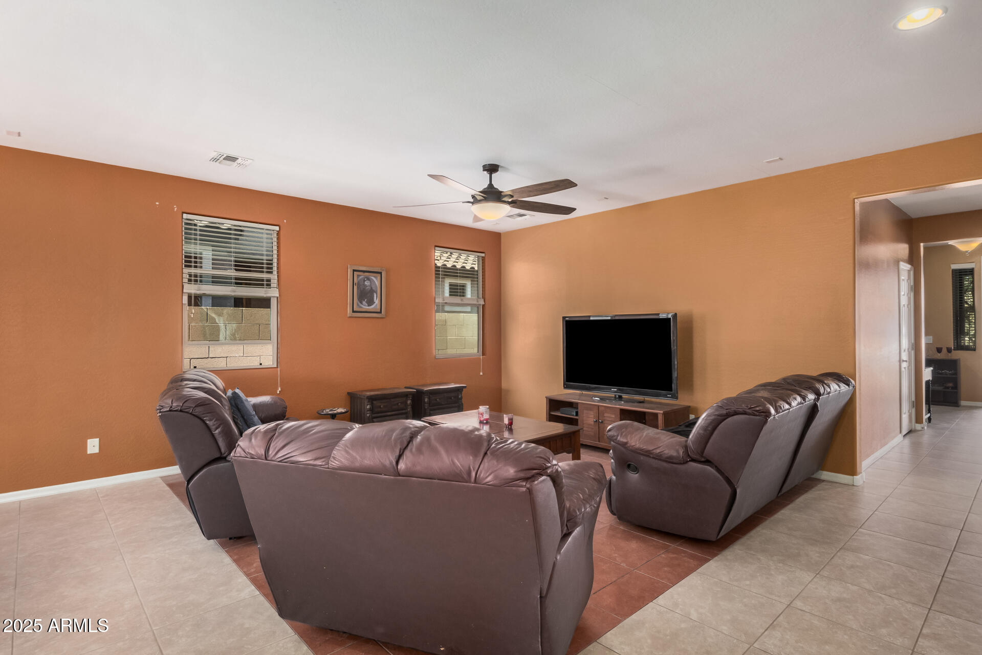 15573 W LAUREL Lane