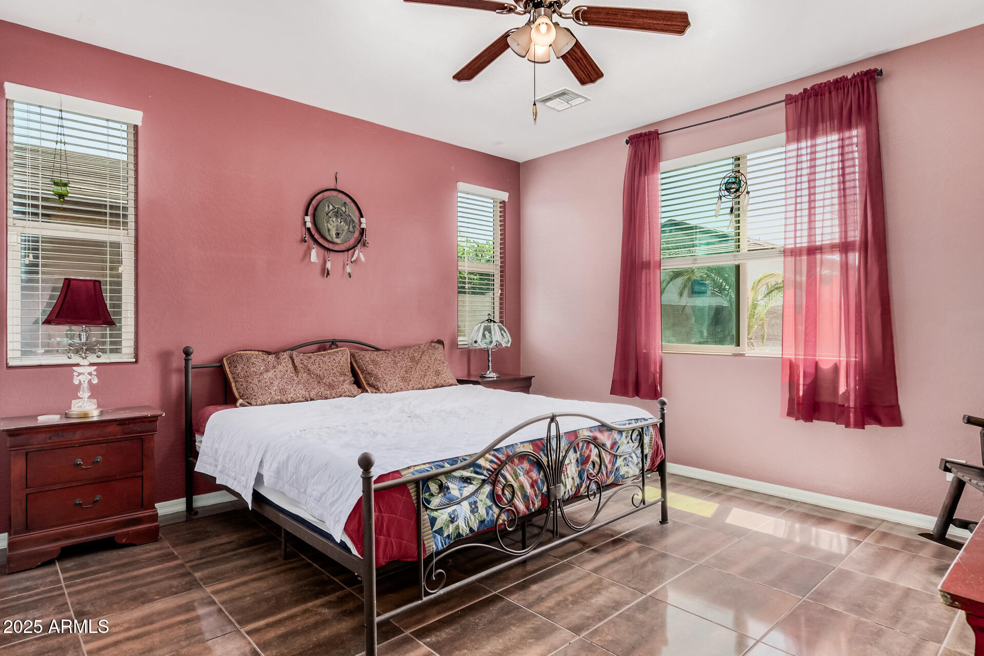 15573 W LAUREL Lane