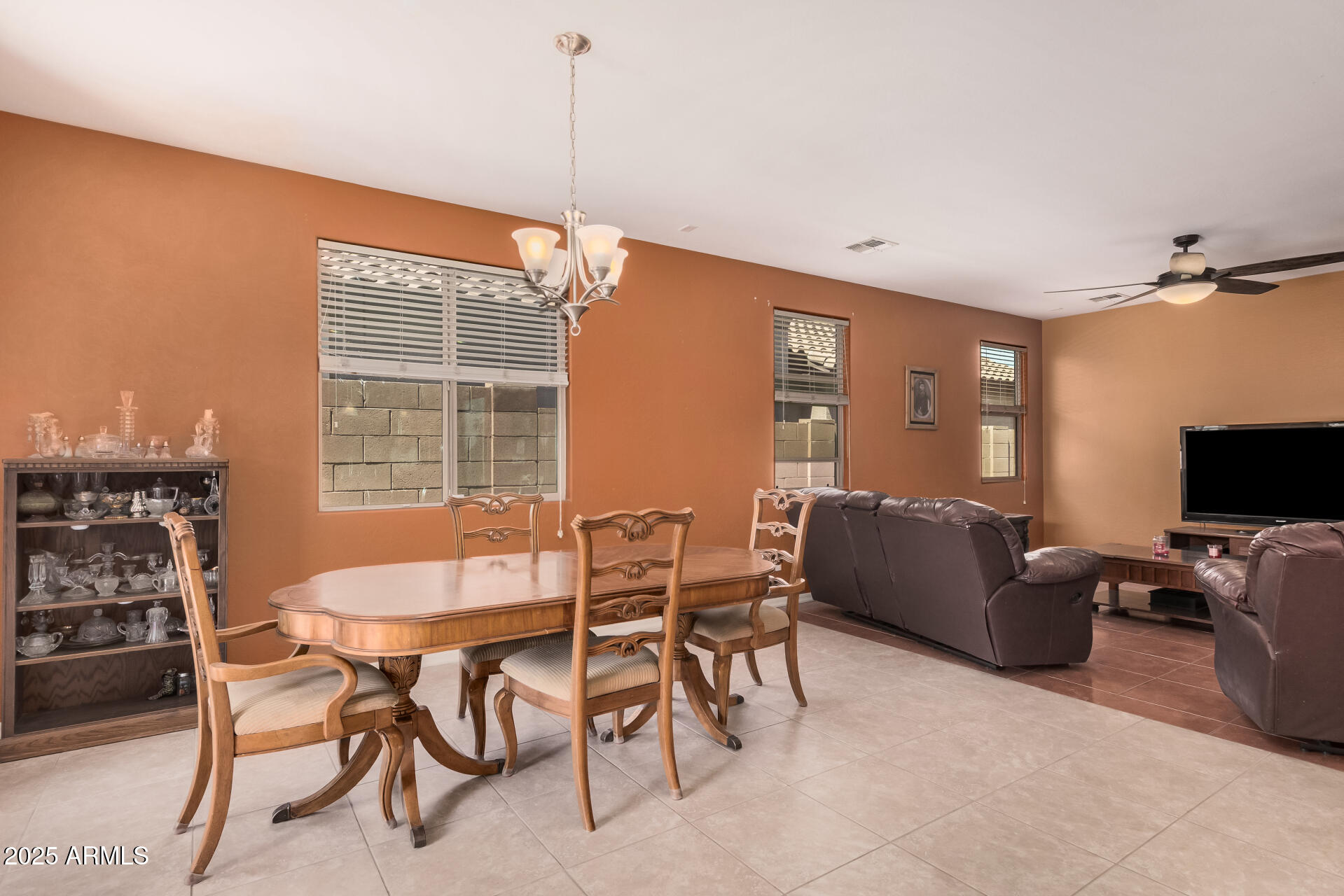 15573 W LAUREL Lane