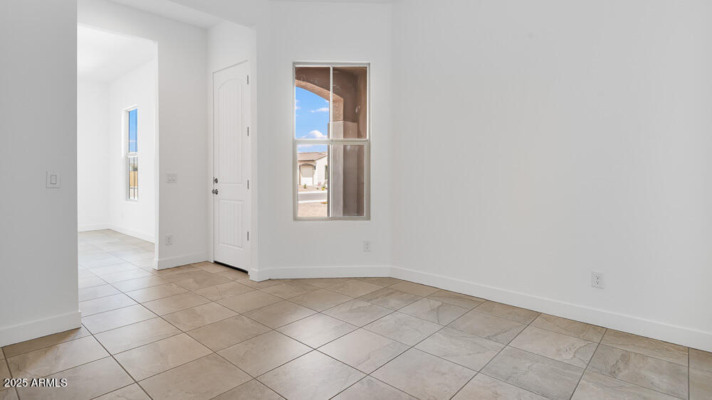 17841 W Windsor Boulevard