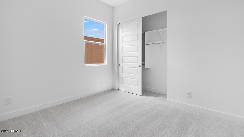 17841 W Windsor Boulevard