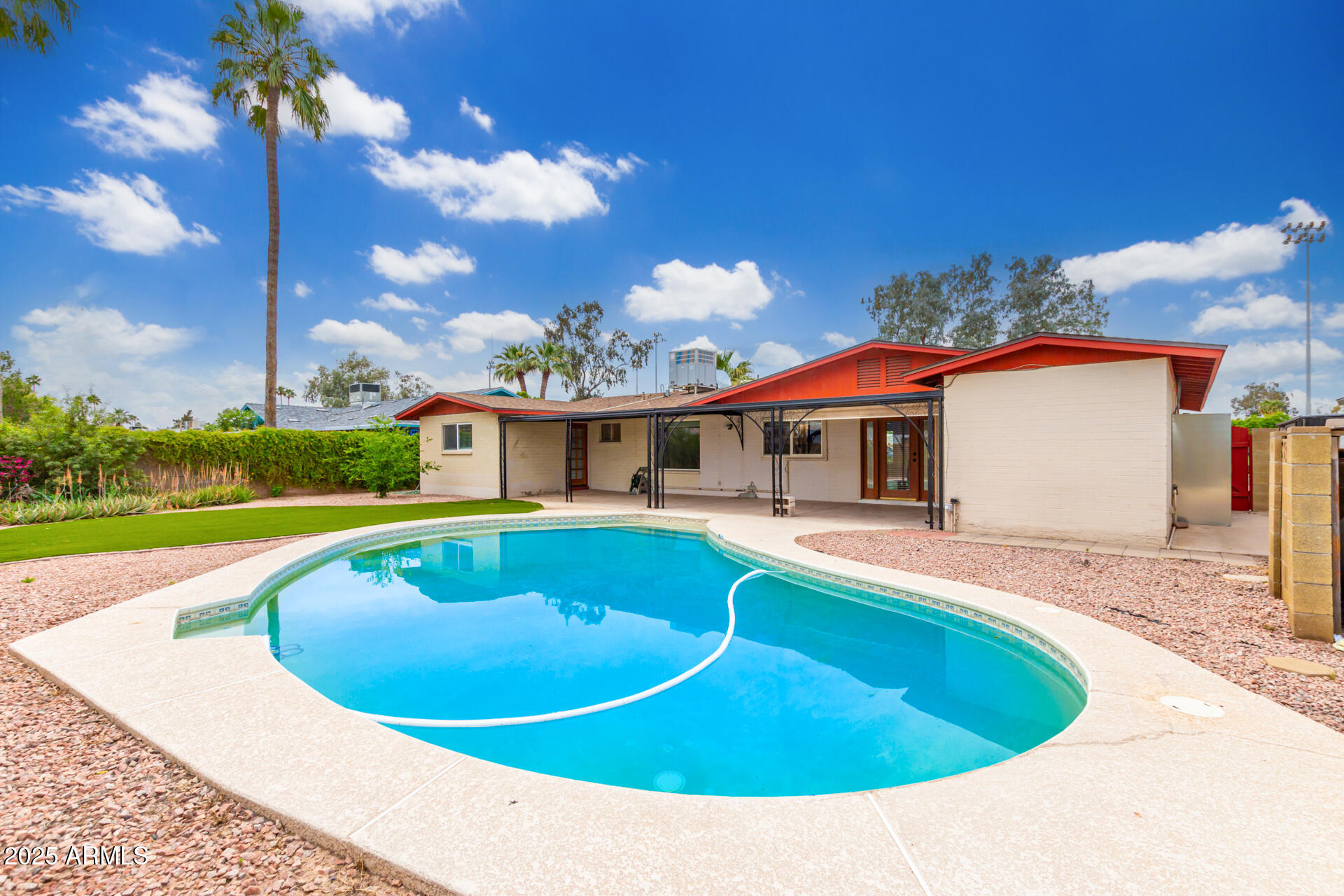 2111 S River Drive