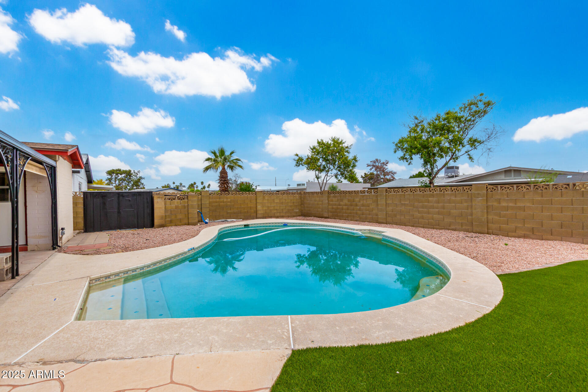 2111 S River Drive