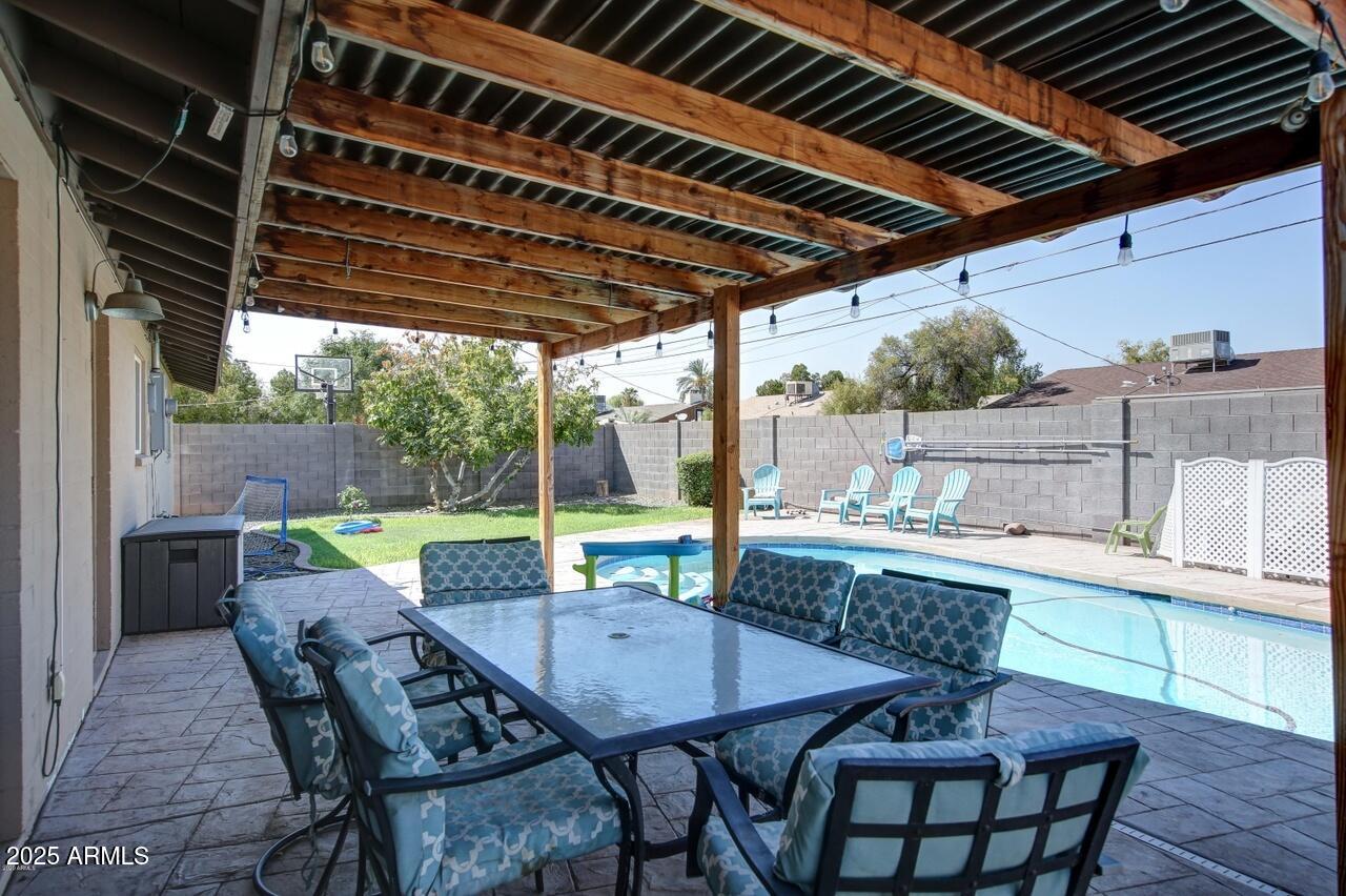 22 E DEL RIO Drive