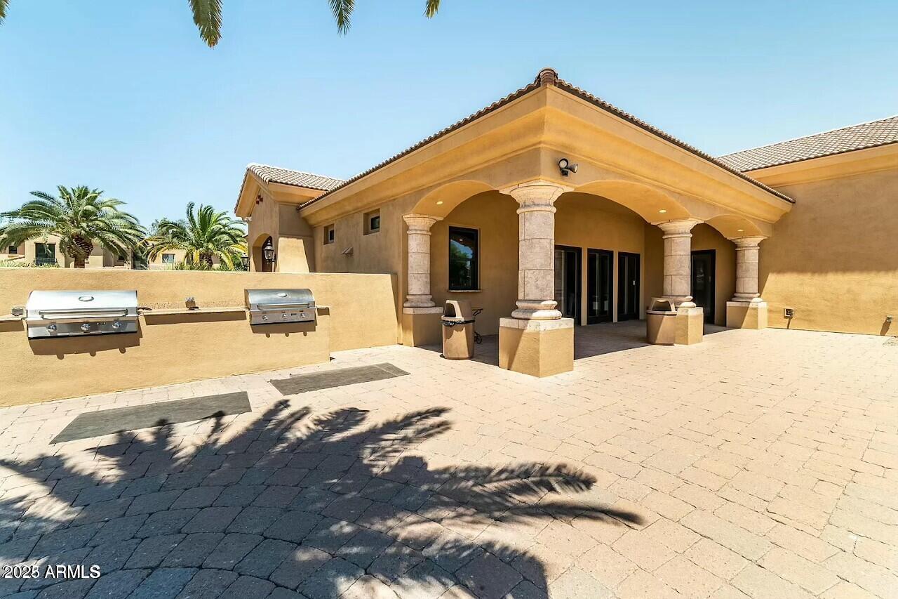 1367 S COUNTRY CLUB Drive, 1189