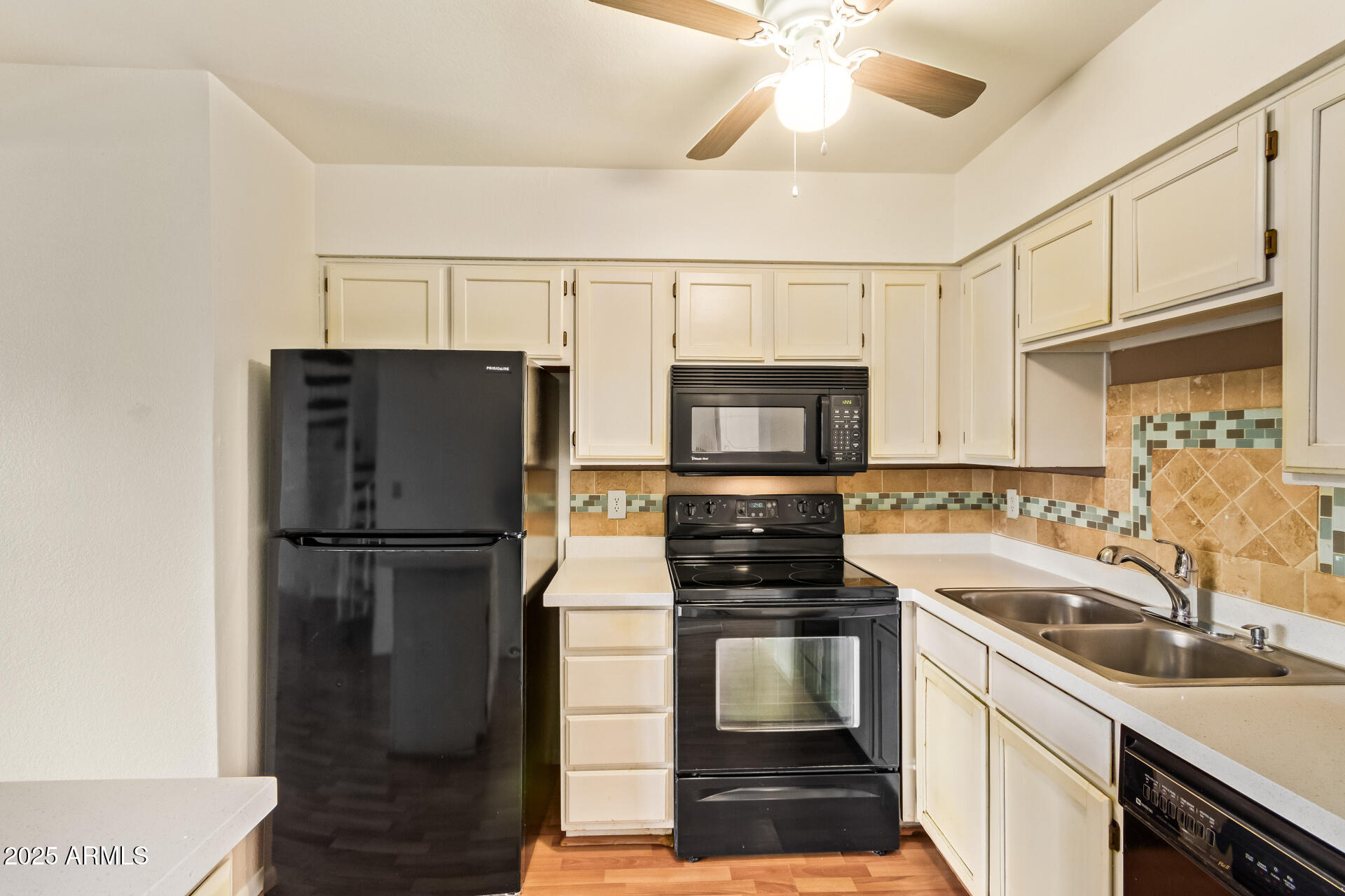 4901 S CALLE LOS CERROS Drive, 219