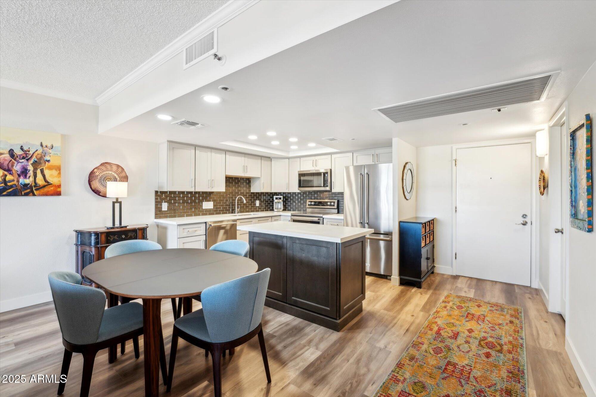 7850 E CAMELBACK Road, 608